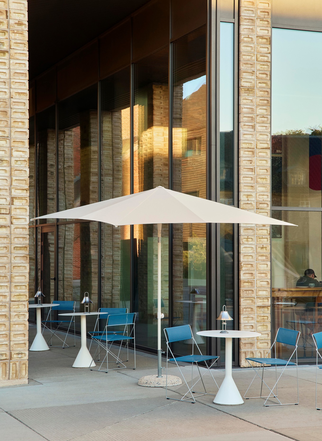 HAY TERRAZZA SQUARE parasol: CREAM / GRAY