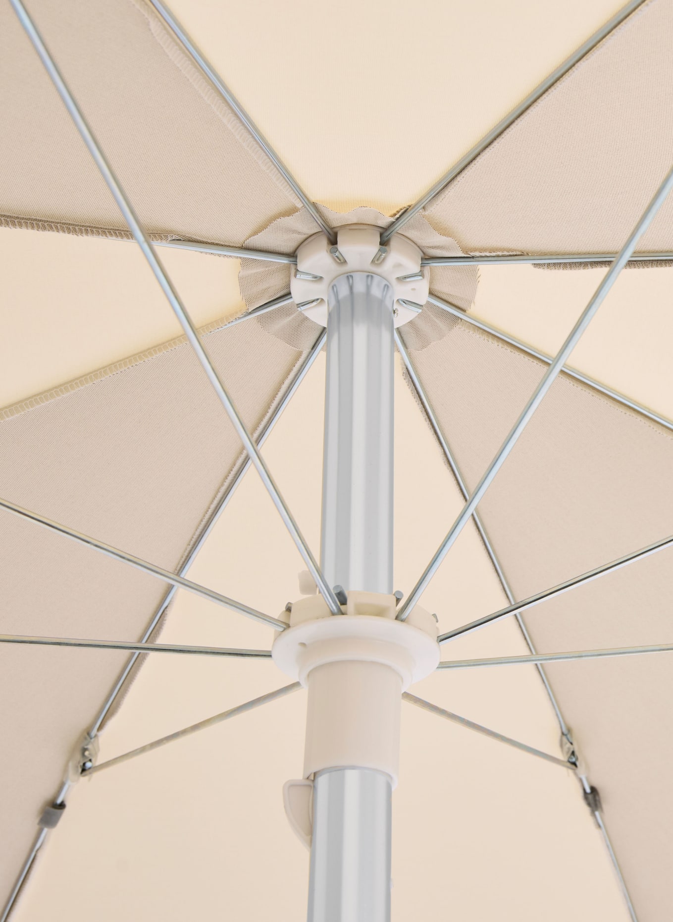 HAY Slunečník TERRAZZA OCTAGON: KRÉMOVÁ / ŠEDÁ