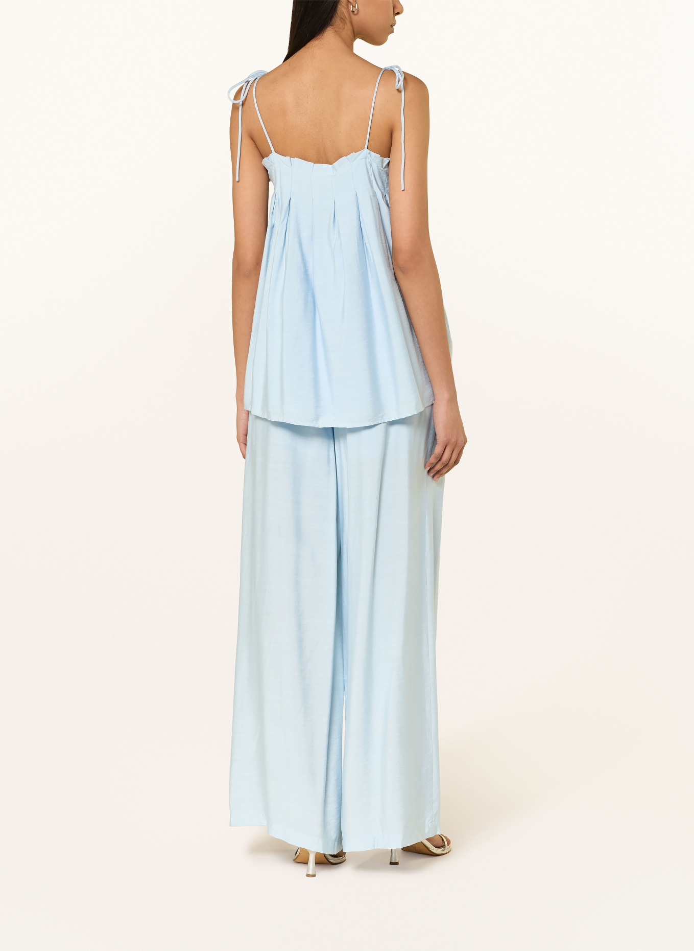 ELEH blouse: LICHTBLAUW