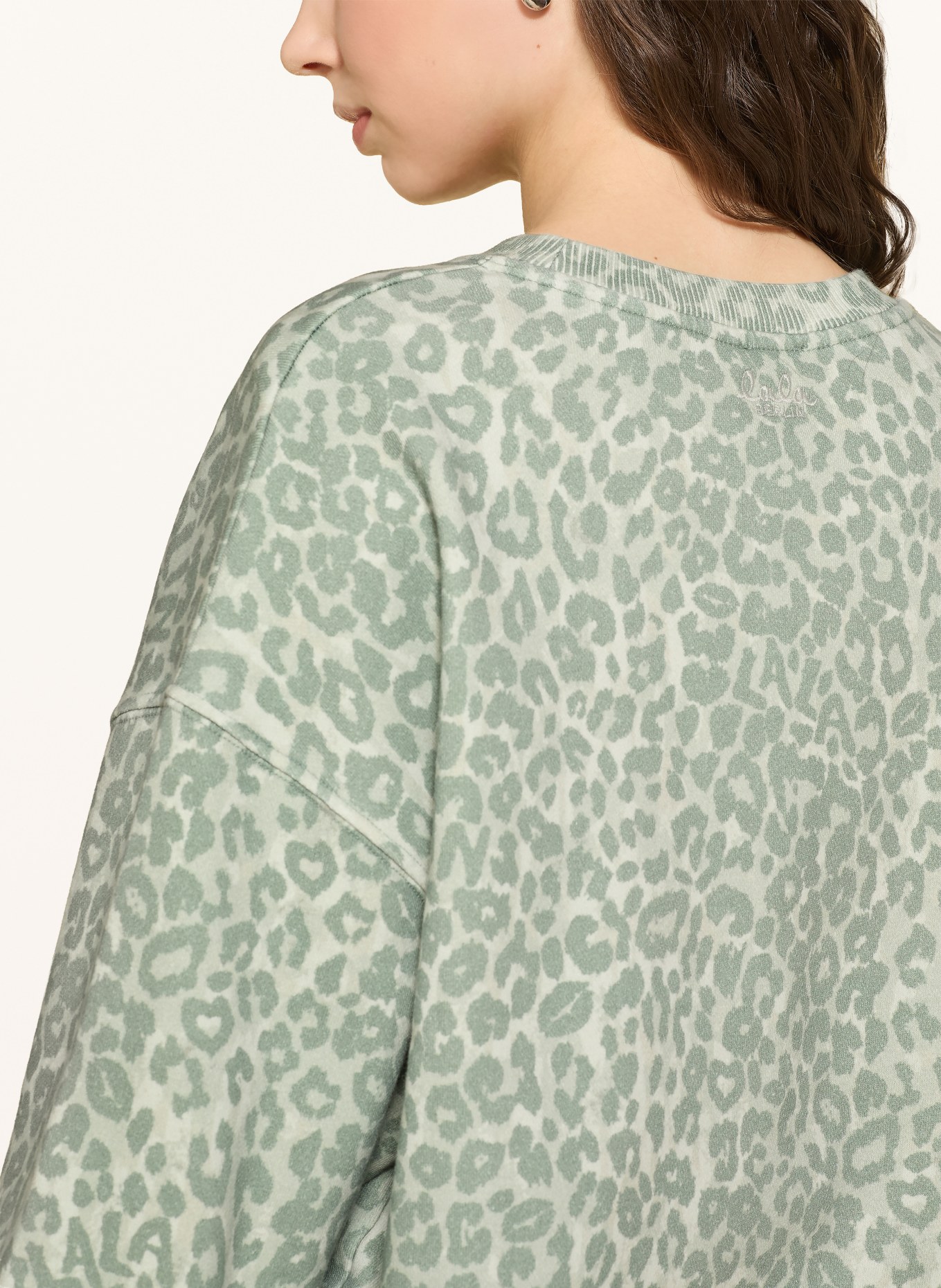 Lala Berlin Sweatshirt SONI: HELLGRÜN / OLIV