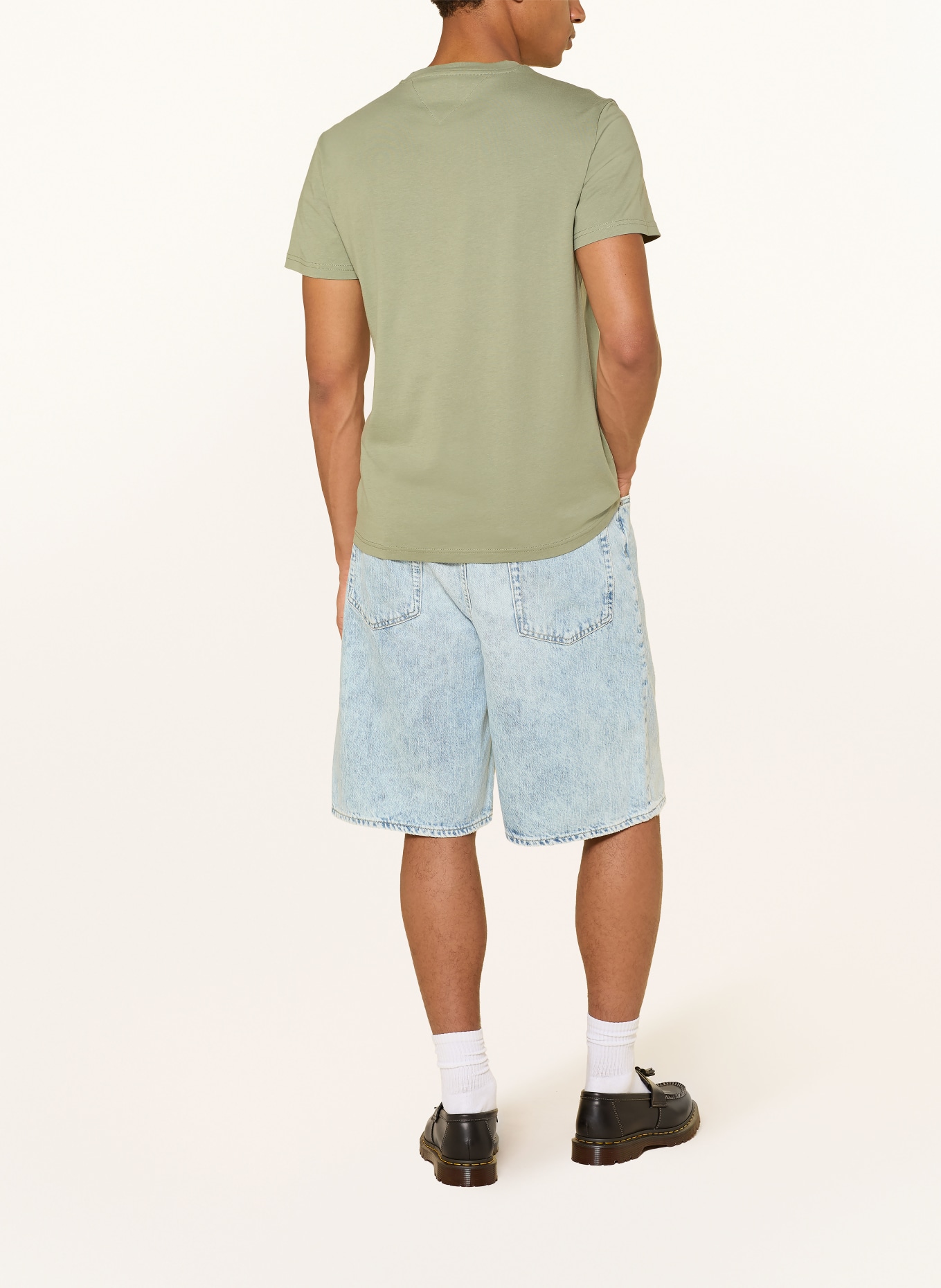 TOMMY JEANS T-Shirt: OLIV / WEISS