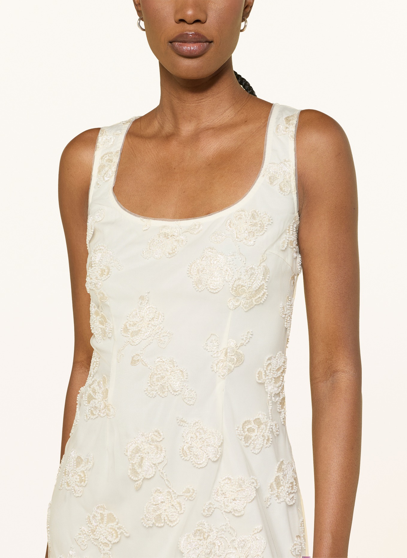 ROTATE Cocktailjurk van mesh met strass-steentjes: CRÈME