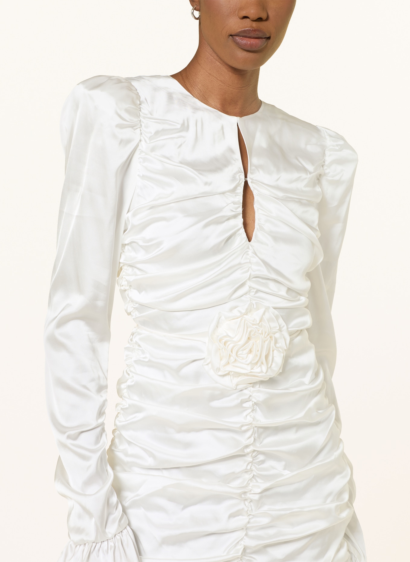 ROTATE Satijnen cocktailjurk met ruches: ECRU