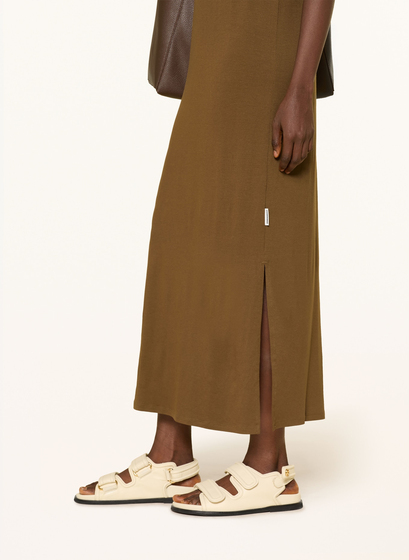 ARMEDANGELS robe en jersey: OLIVE