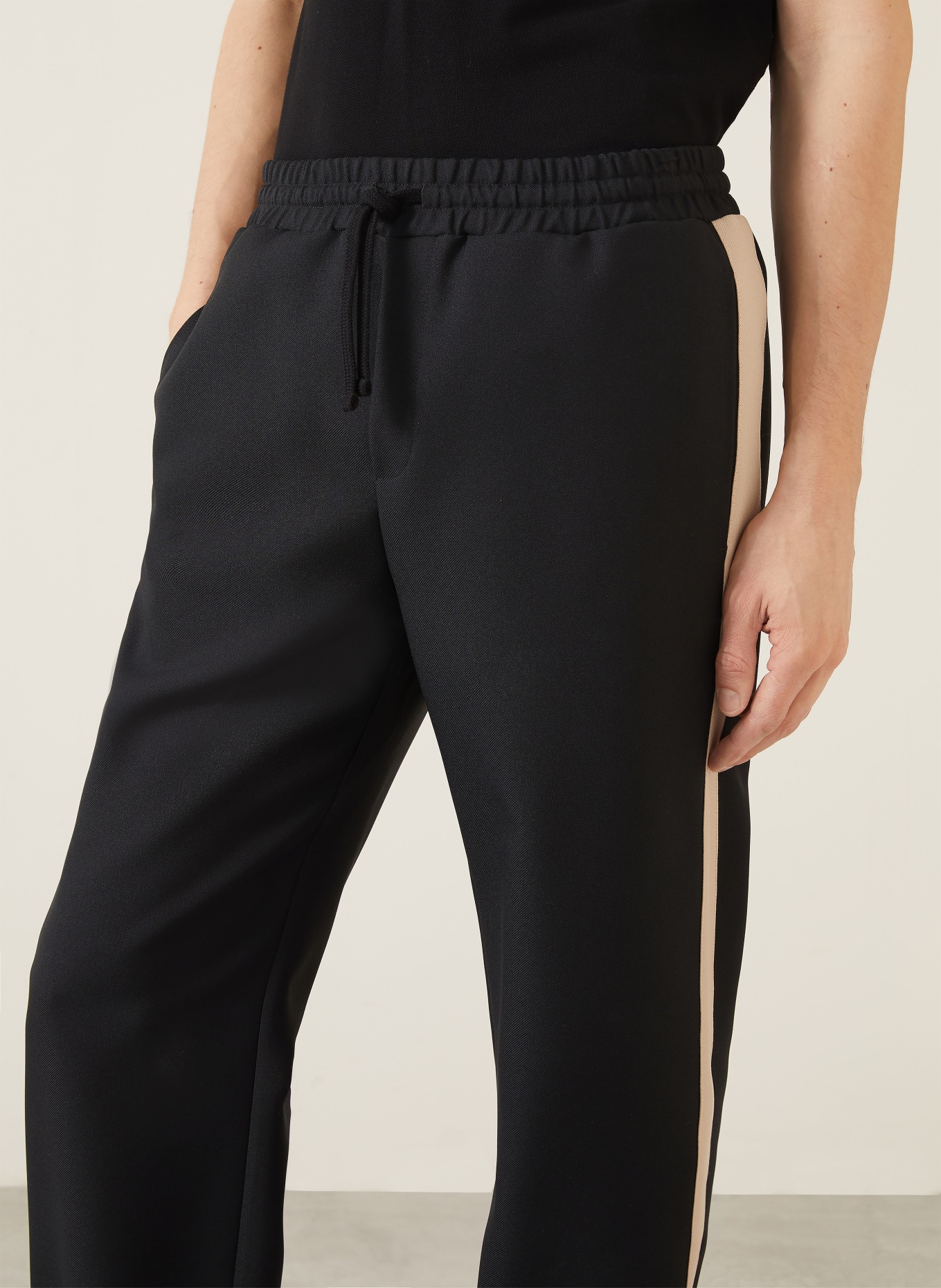 VALENTINO VGOLD-joggingbroek met galonstrepen: ZWART / BEIGE