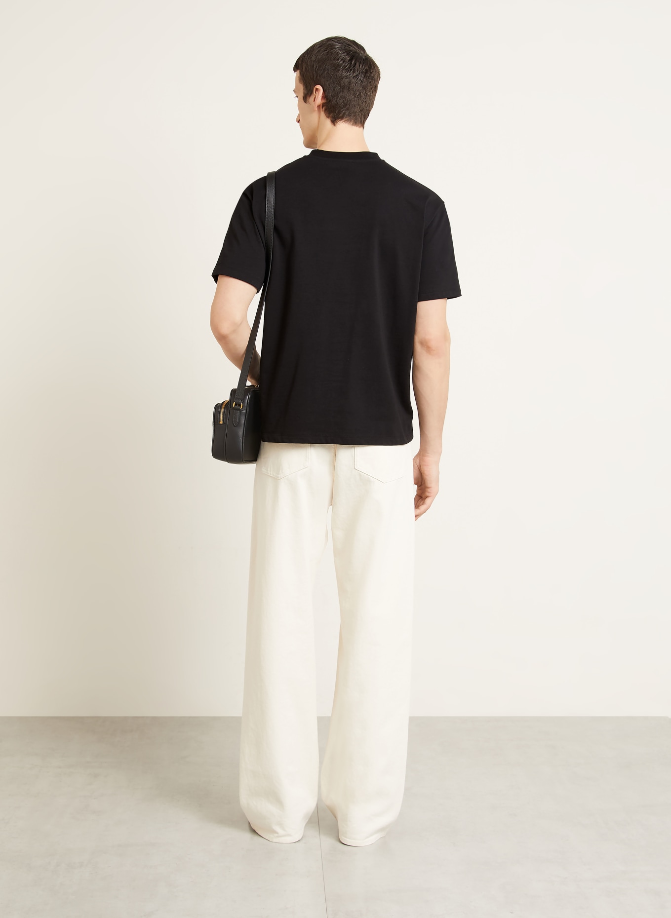 VALENTINO T-shirt: BLACK