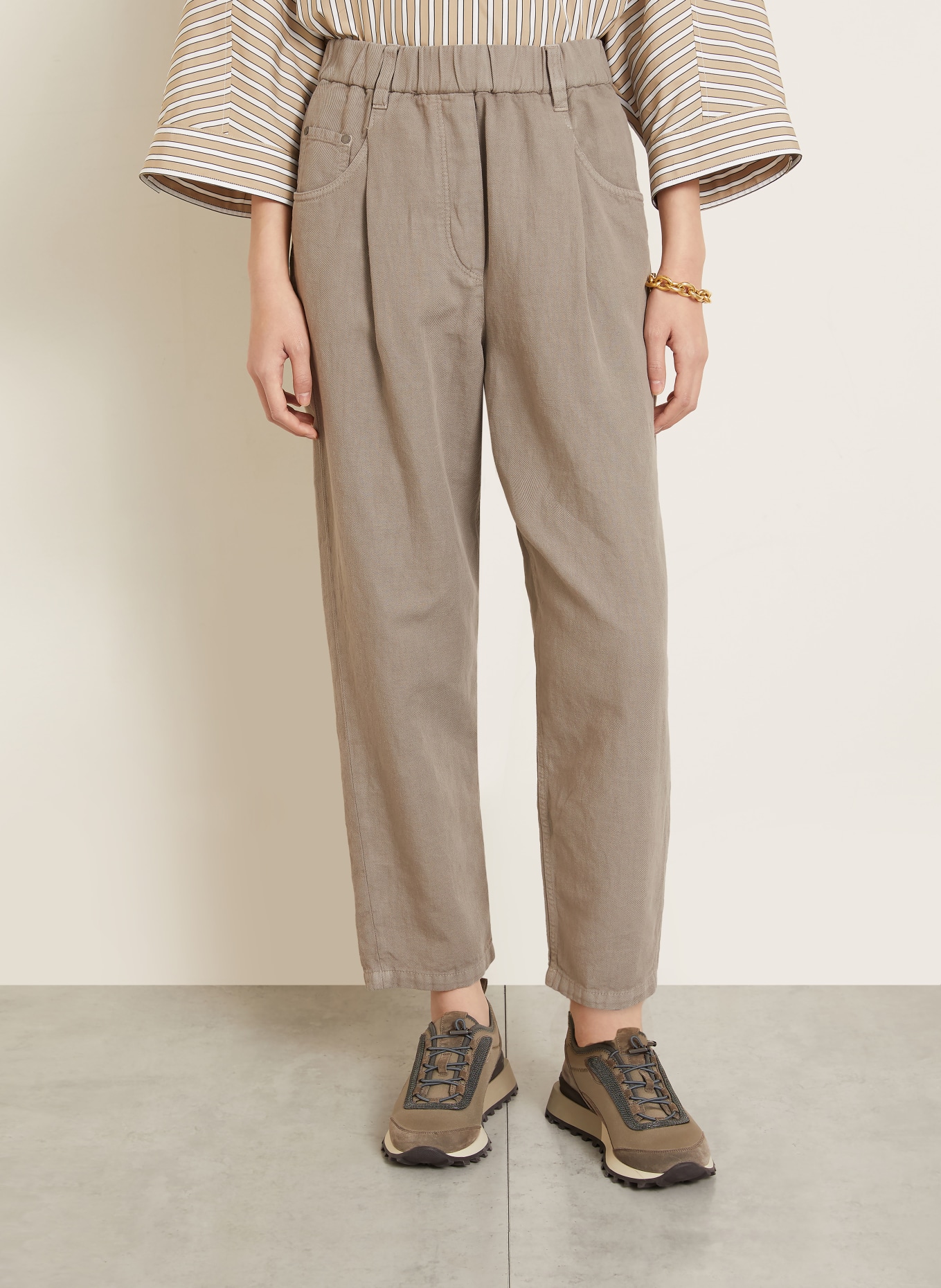 BRUNELLO CUCINELLI Jeans mom: C9325 EARTH BROWN