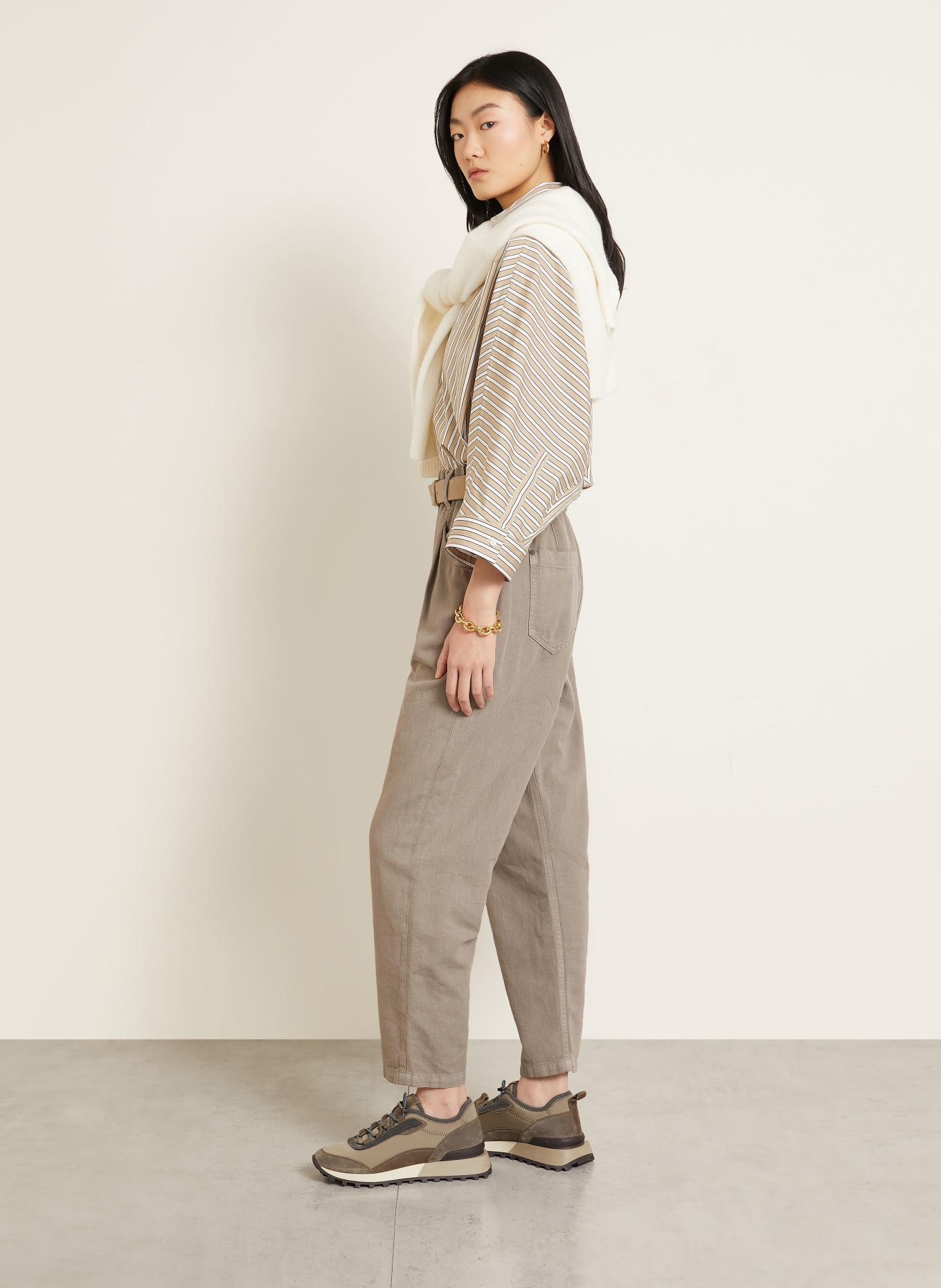 BRUNELLO CUCINELLI Jeans mom: C9325 EARTH BROWN