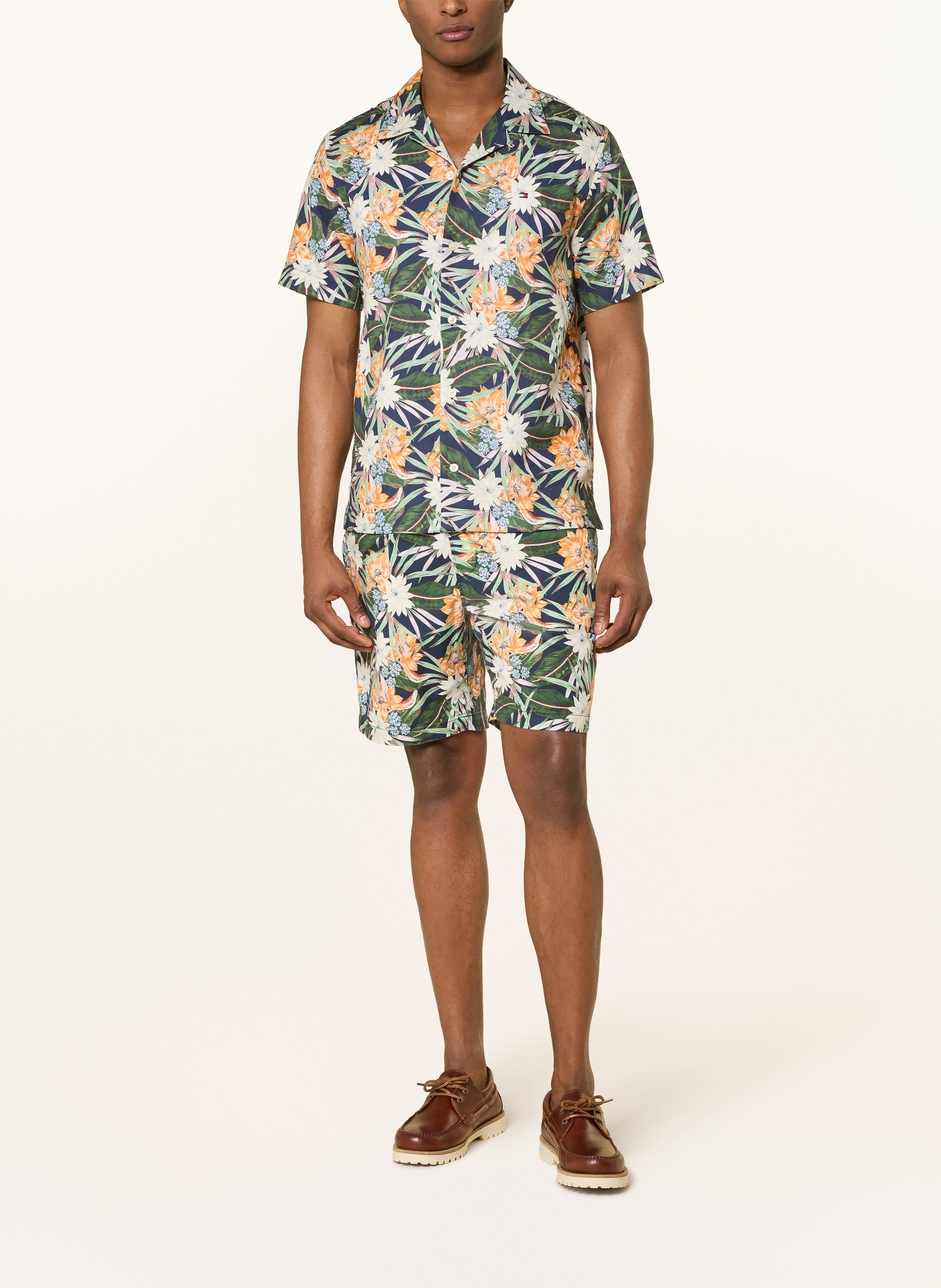 TOMMY HILFIGER Chemise de villégiature coupe classique: VERT / ORANGE FONCÉ / BLEU