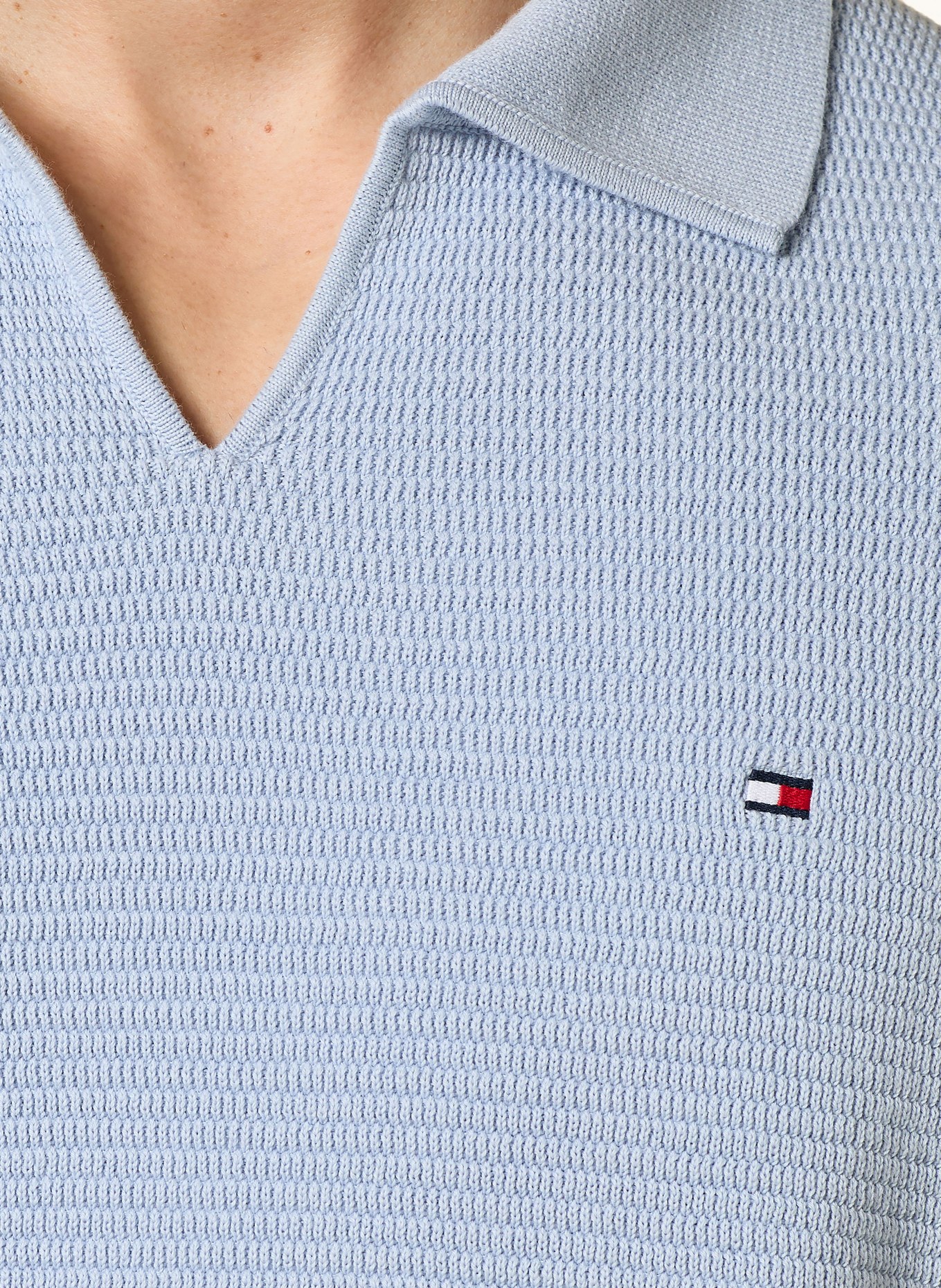 TOMMY HILFIGER knitted polo shirt: LIGHT BLUE