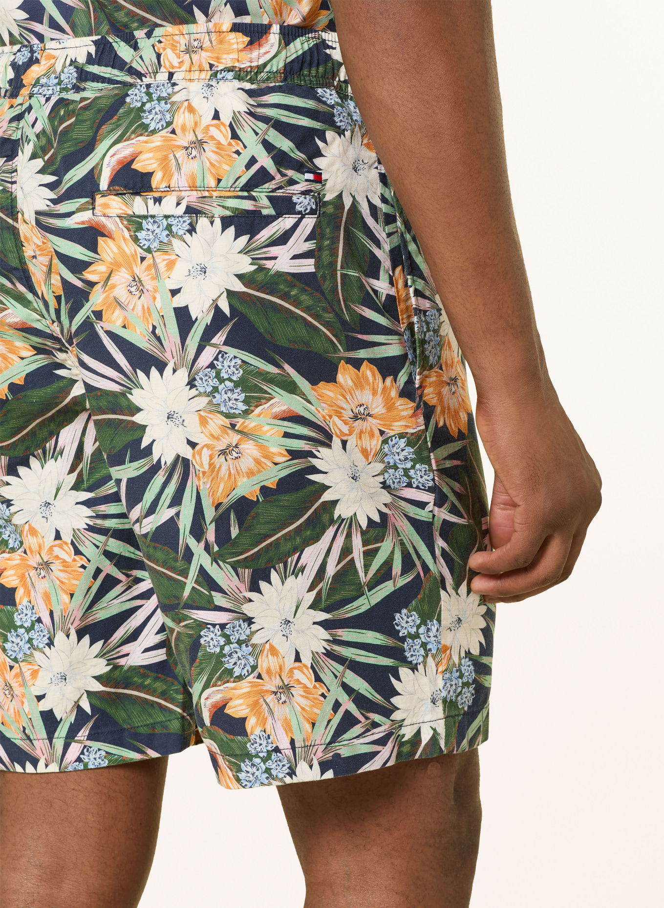 TOMMY HILFIGER Shorts: GRÜN / DUNKELORANGE / BLAU