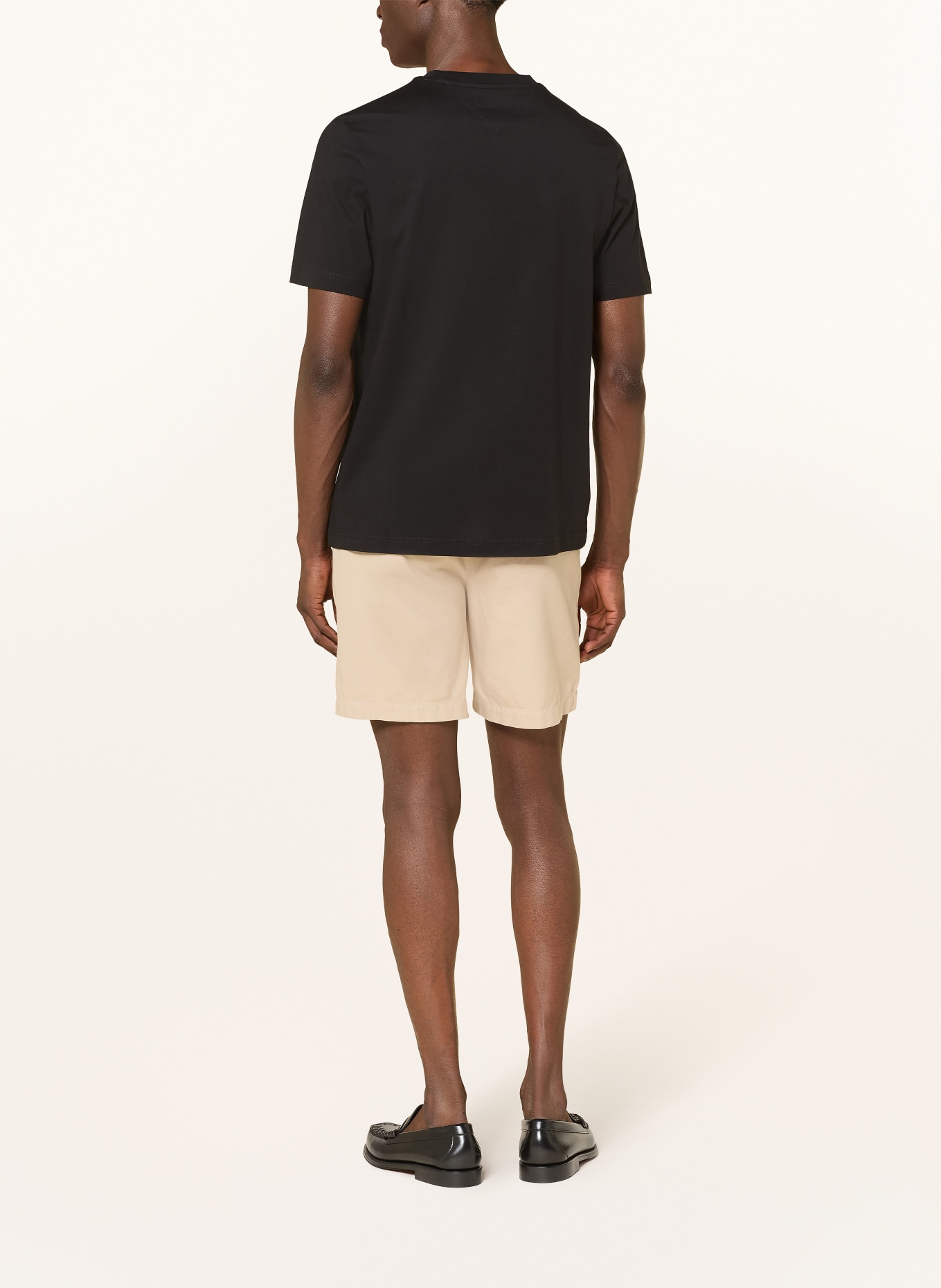 TOMMY HILFIGER tričko: ČERNÁ