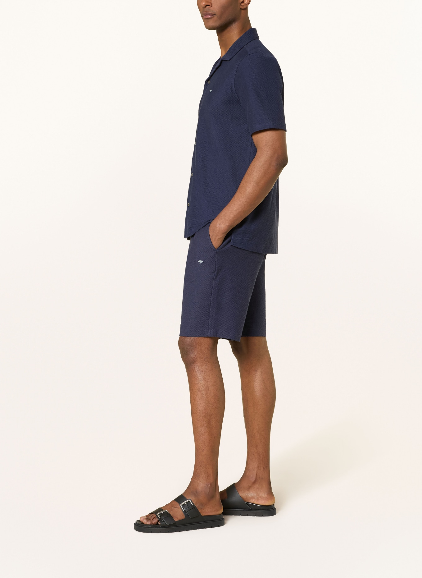 FYNCH-HATTON shorts: DARK BLUE