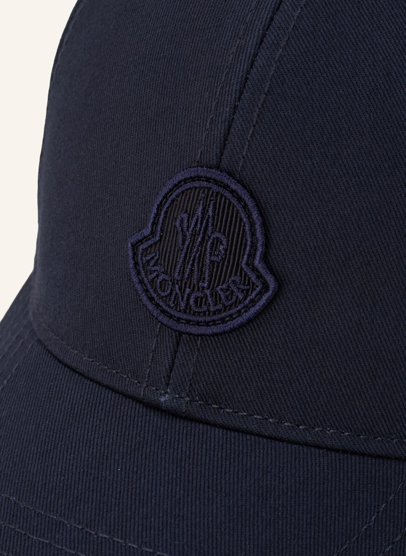 MONCLER Pet: DONKERBLAUW