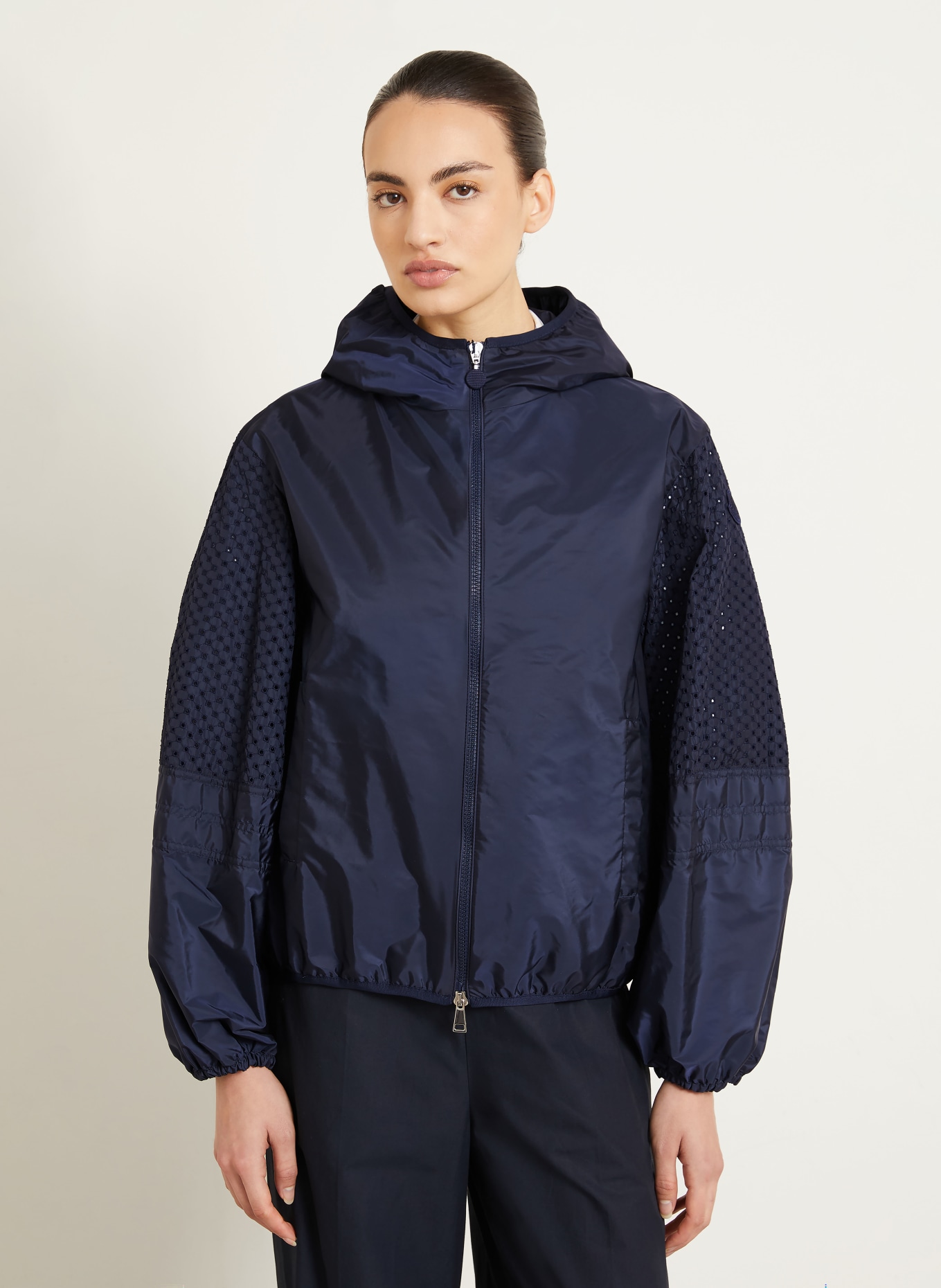 MONCLER ZELKOVA-jas met borduursels: DONKERBLAUW