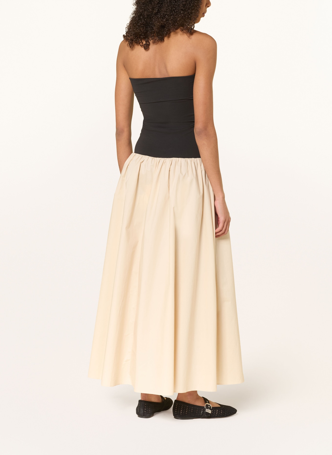 BY MALENE BIRGER Off-Shoulder-Kleid MARC: BEIGE / SCHWARZ