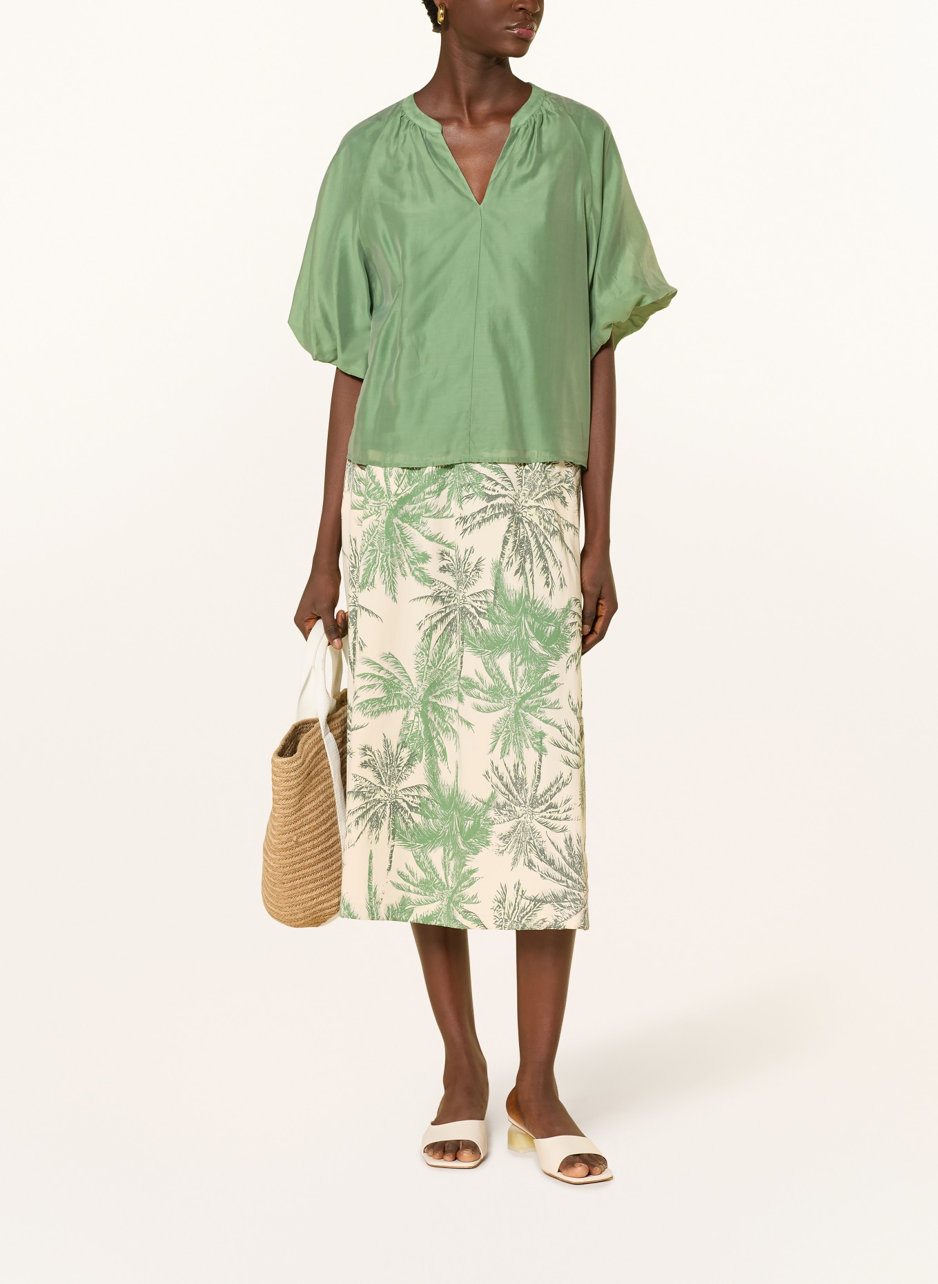 s.Oliver BLACK LABEL blůza: ZELENÁ