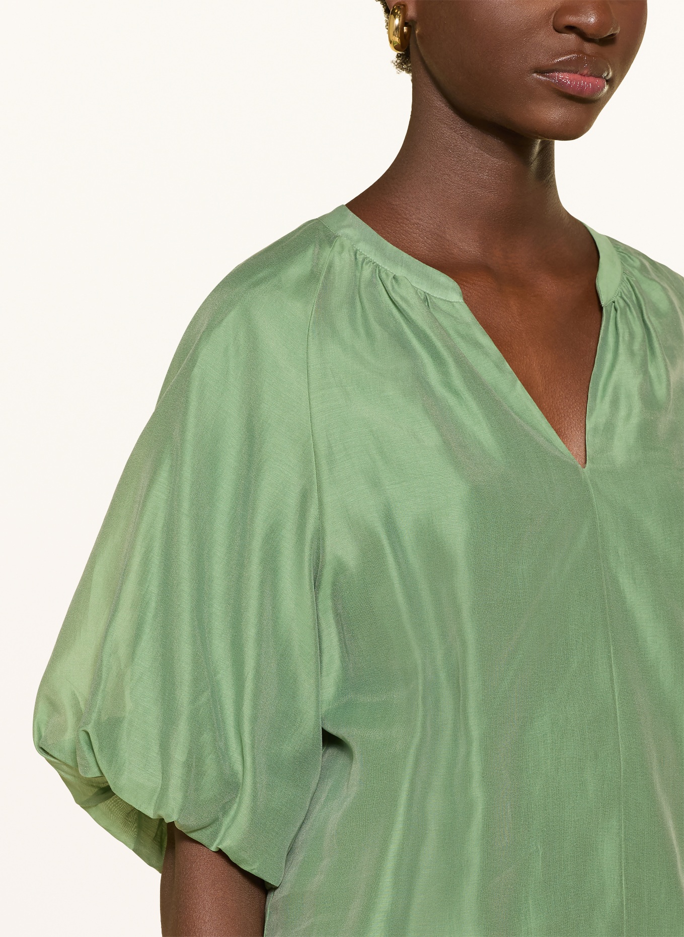 s.Oliver BLACK LABEL blůza: ZELENÁ