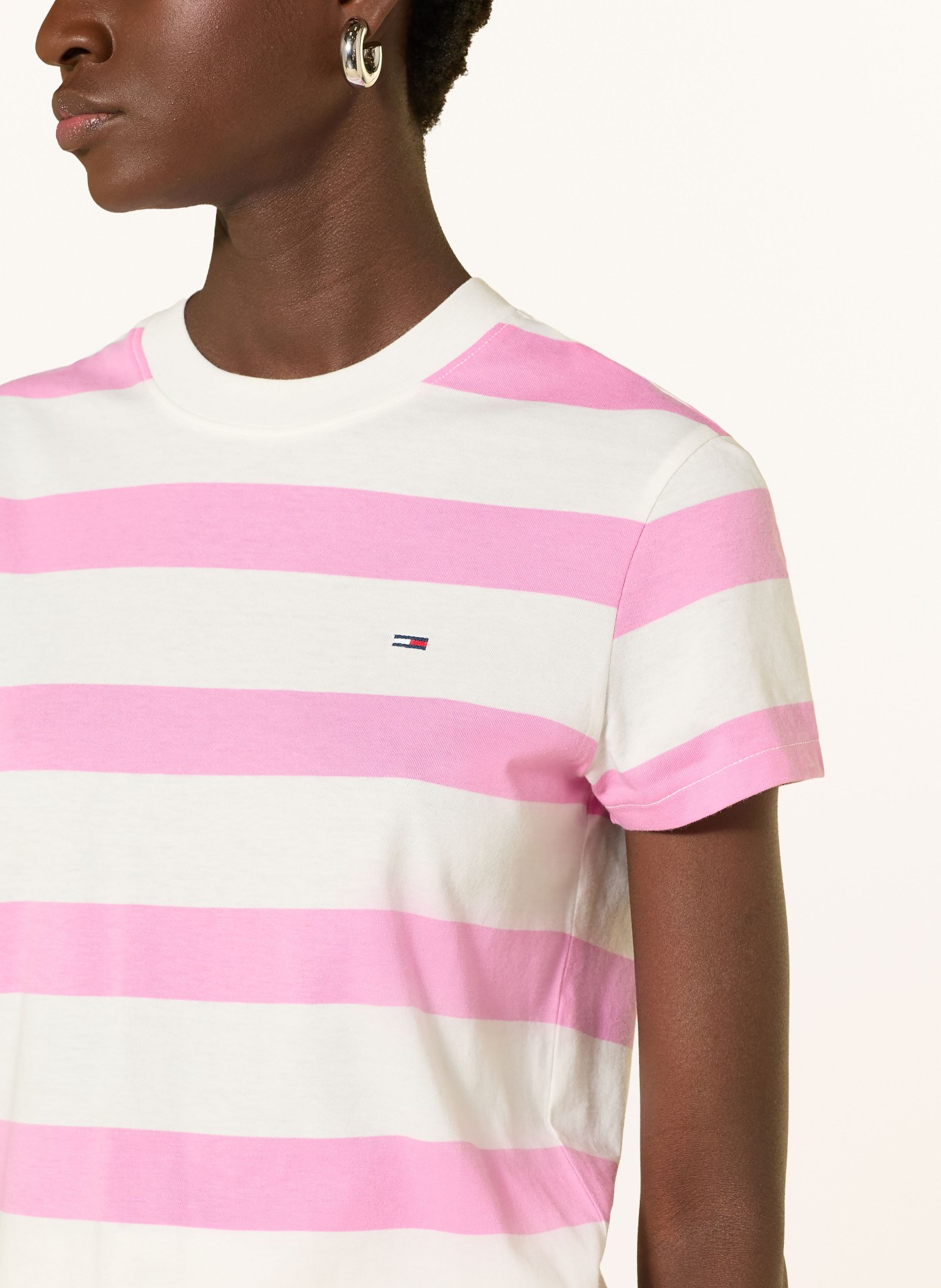 TOMMY JEANS T-Shirt: ROSA / WEISS