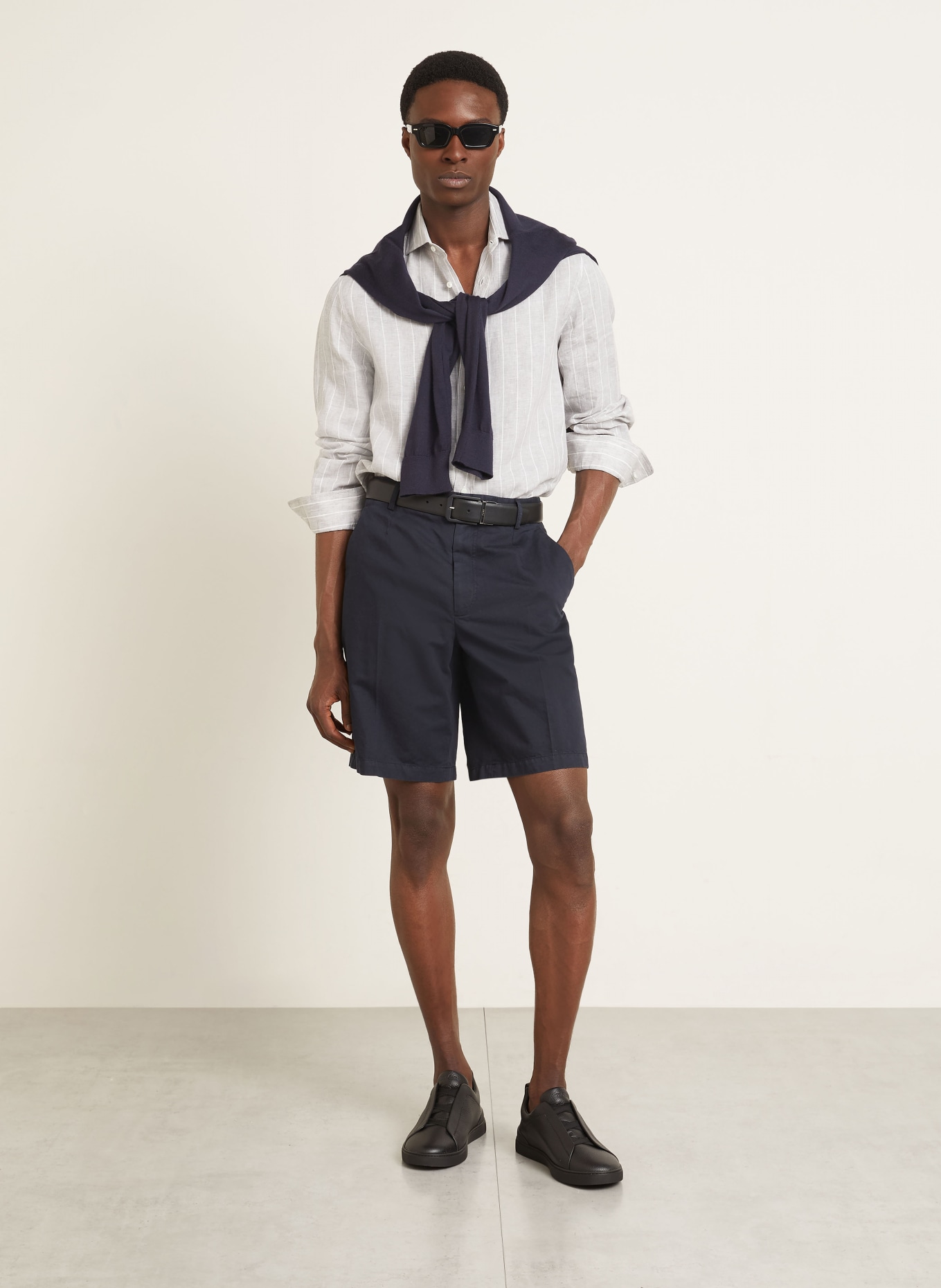 ZEGNA Linen shorts: DARK BLUE