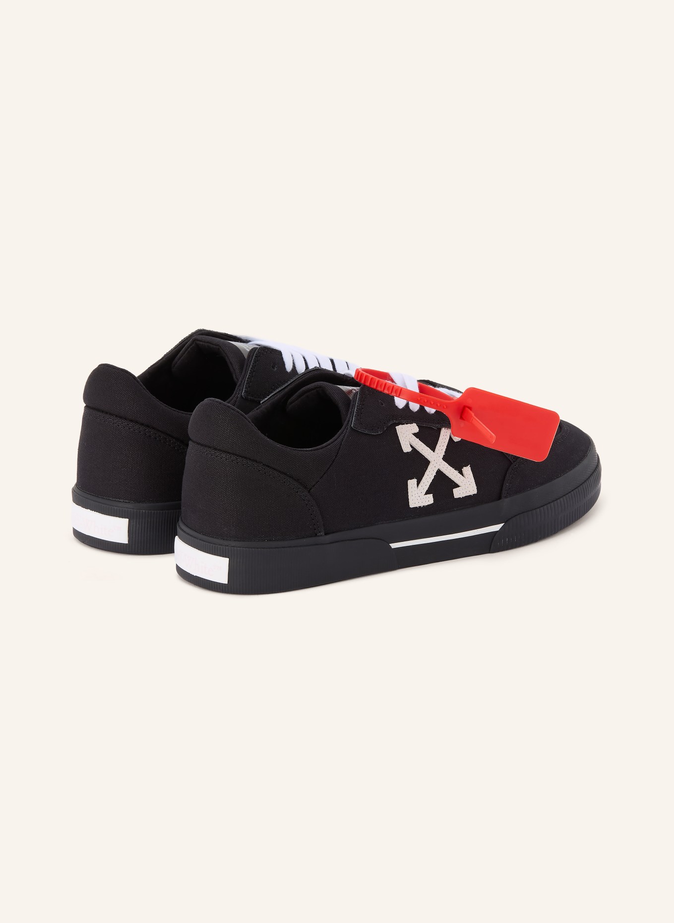 Off-White Baskets VULC LOW: NOIR