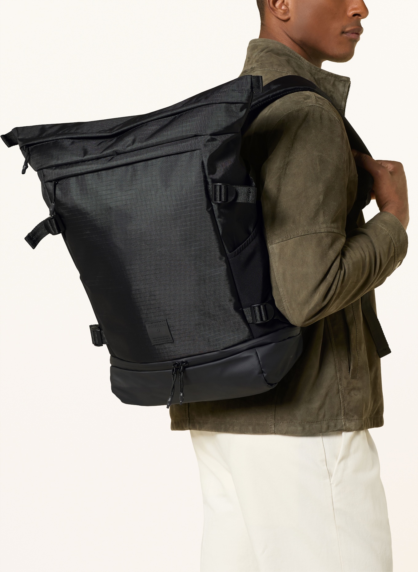 STRELLSON Batoh NEW HAM SEBASTIAN: ČERNÁ