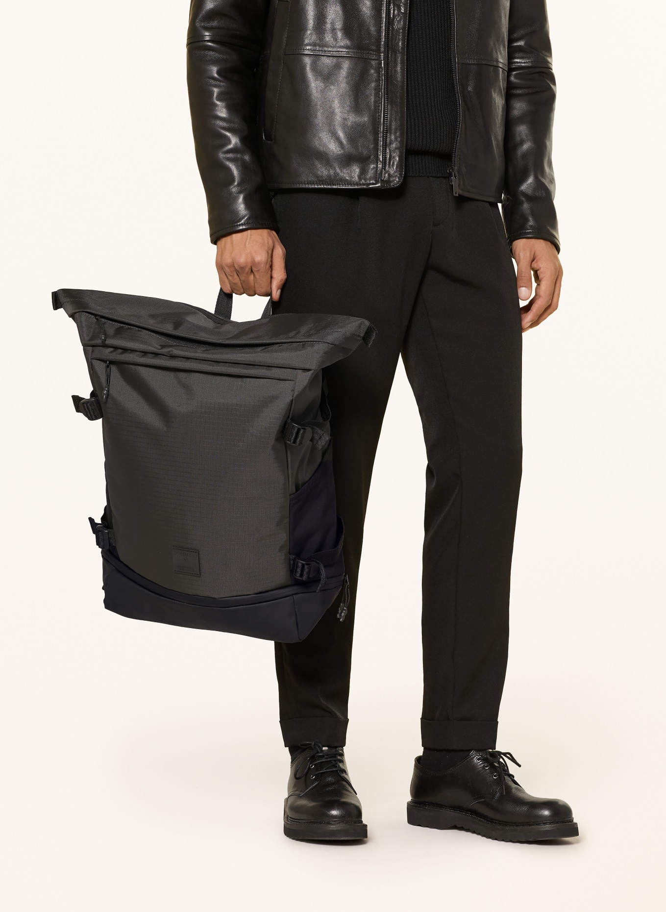 STRELLSON Plecak NEW HAM SEBASTIAN: CIEMNOZIELONY / CZARNY