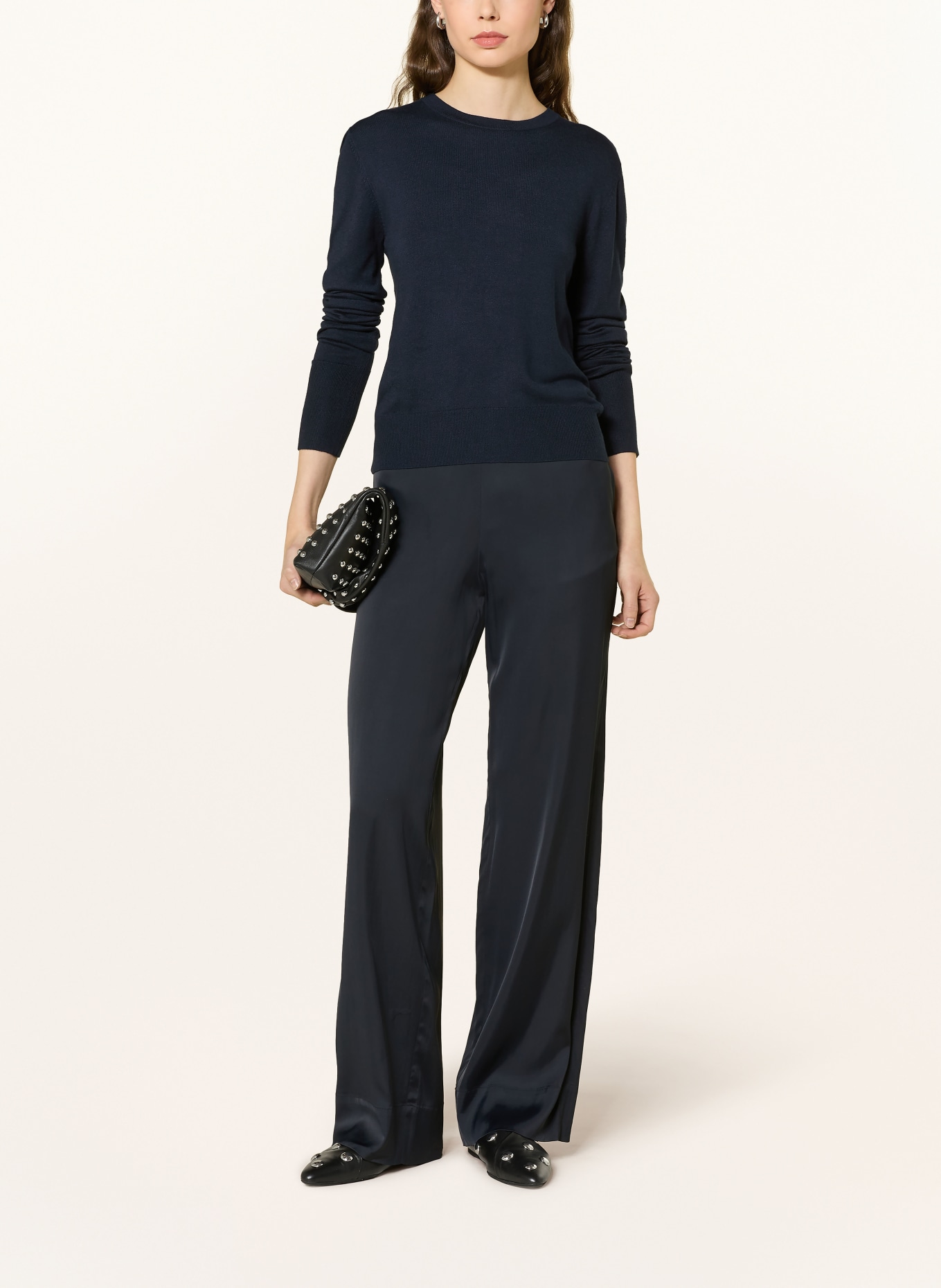 darling harbour sweater: NAVY