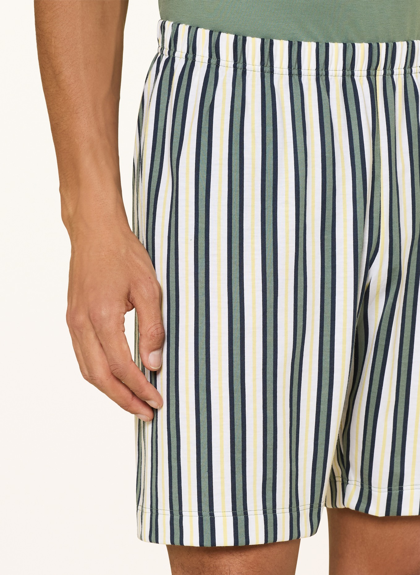 mey Shorty-pyjama uit de PALM STRIPES-serie: GROEN / GEEL / WIT