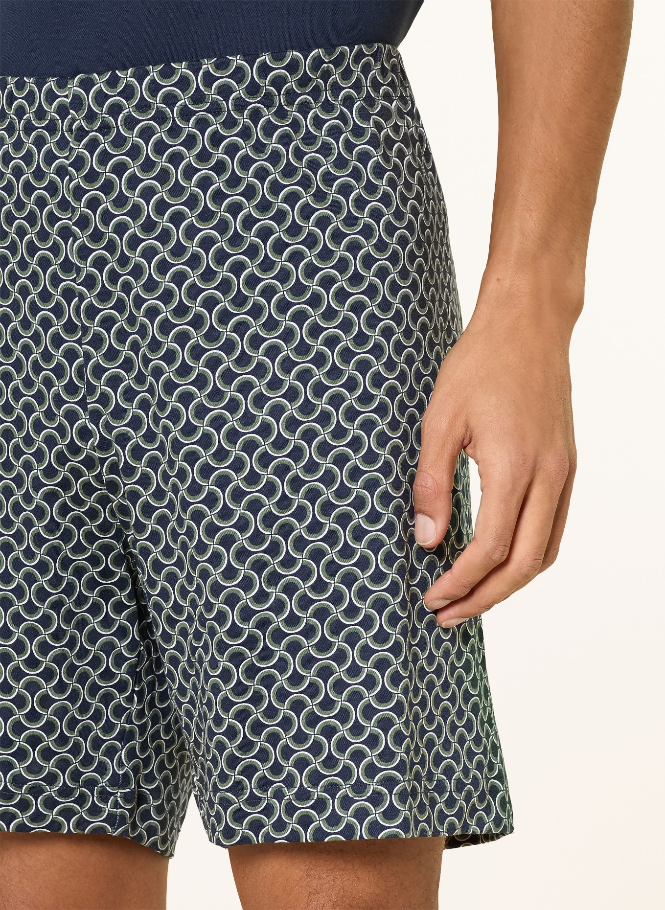 mey Shorty-pyjama uit de CURVES-serie: DONKERBLAUW / GROEN / WIT