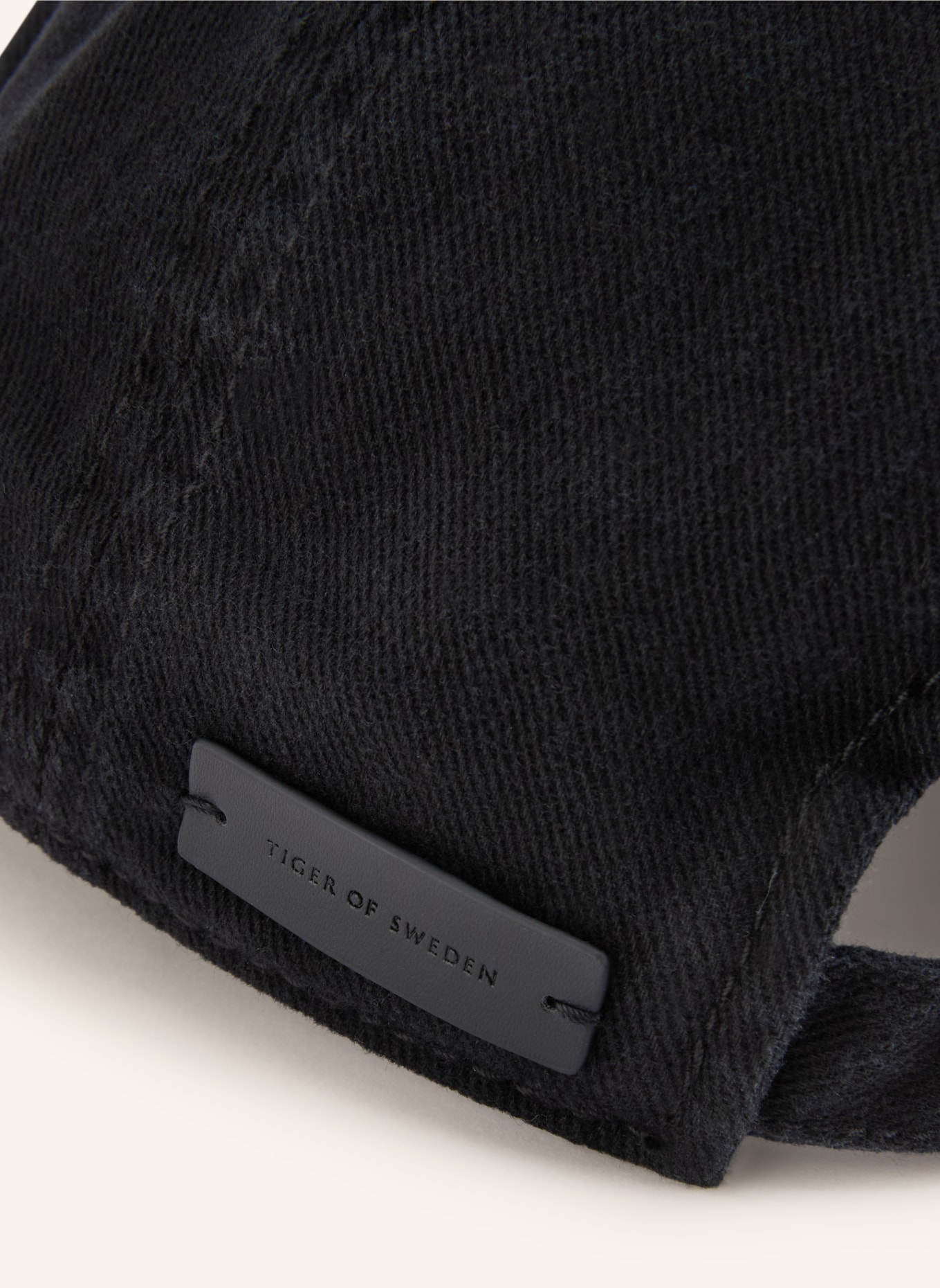 TIGER OF SWEDEN Cap HENT: SCHWARZ