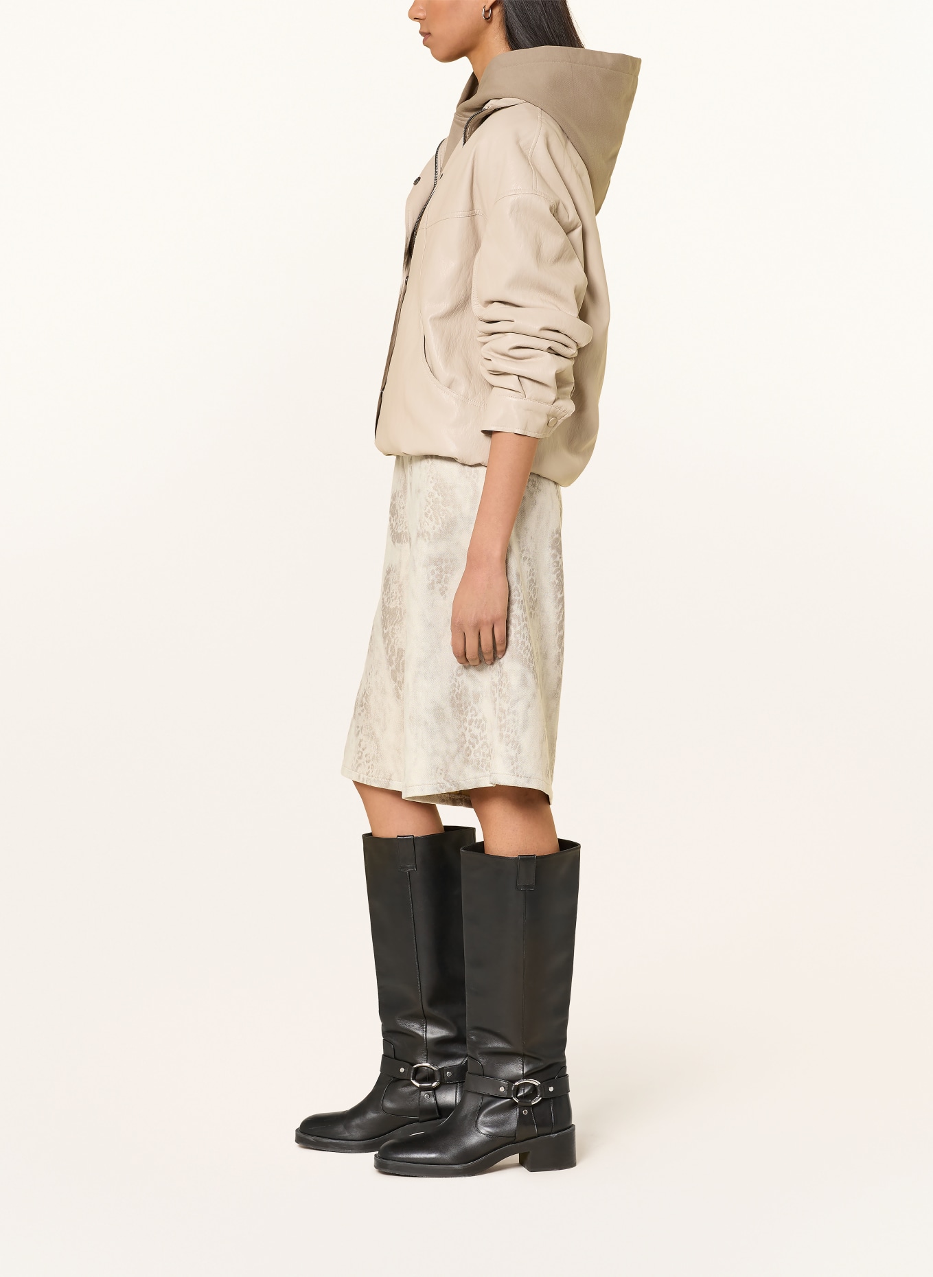 ELIAS RUMELIS Bermudas JUDY: BEIGE / TAUPE