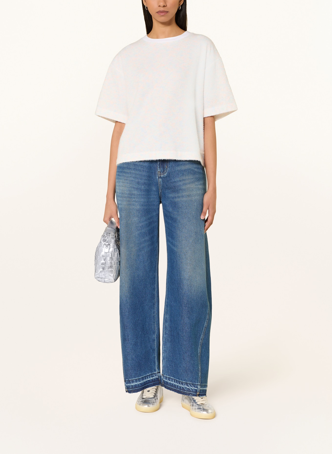 ELIAS RUMELIS Sweter z dzianiny ANDRA: BIAŁY / POMARAŃCZOWY / JASNONIEBIESKI