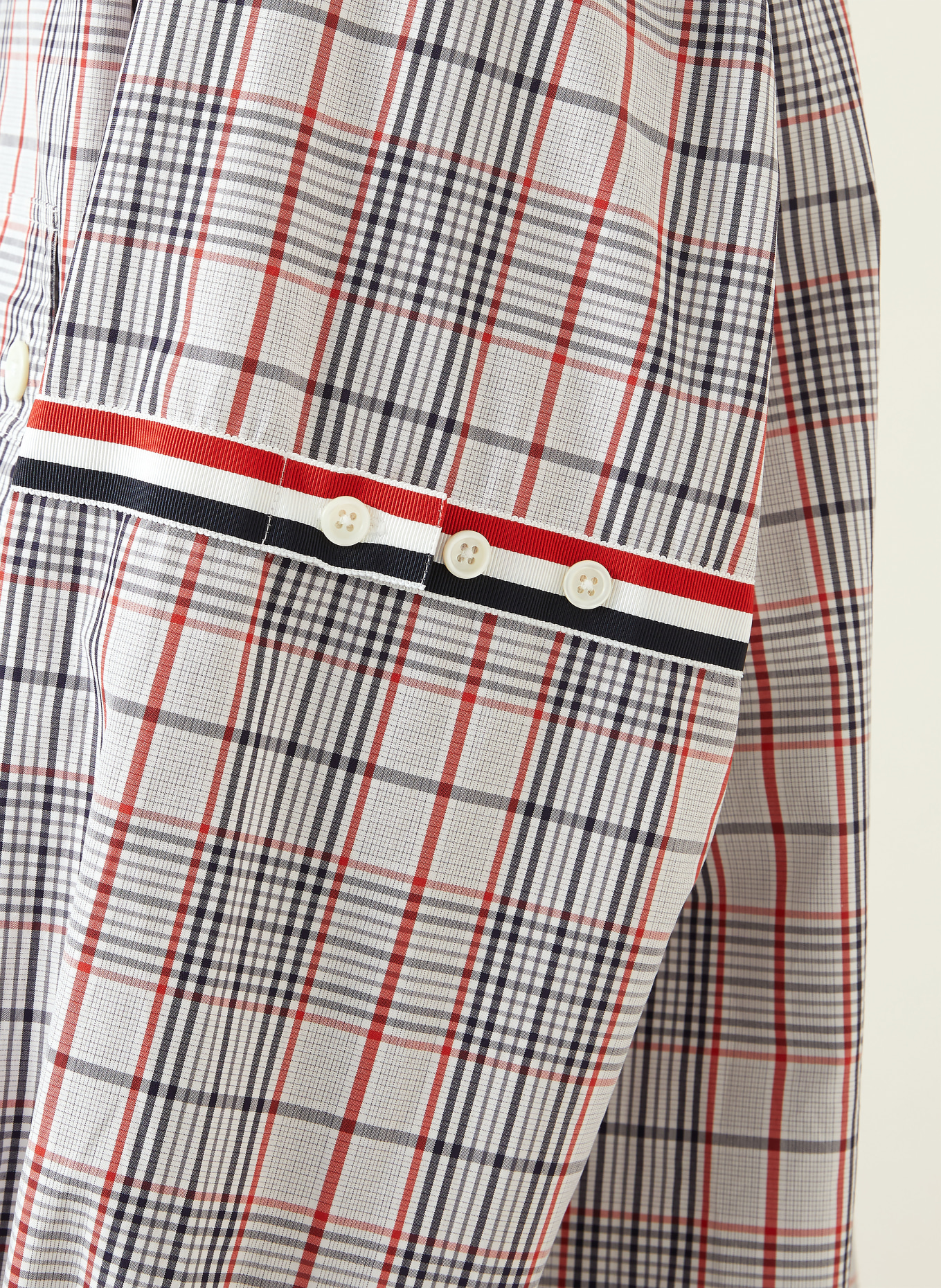 THOM BROWNE. Hemd Comfort Fit: HELLGRAU / ROT / SCHWARZ