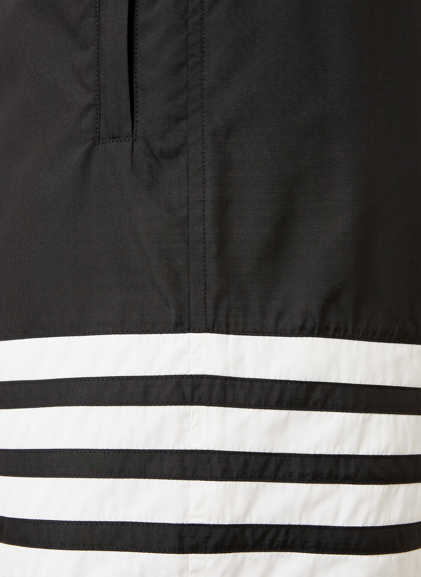 THOM BROWNE. Trainingsbroek: ZWART / WIT