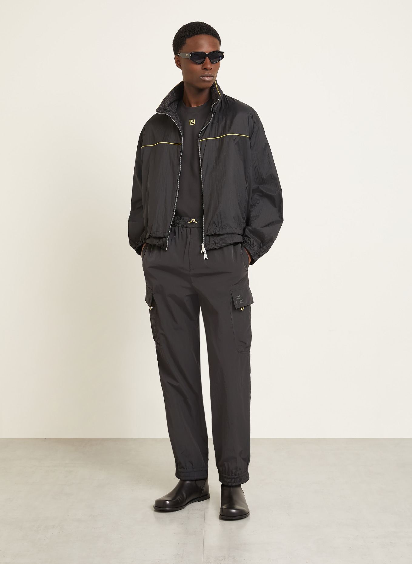 FENDI spodnie cargo: CZARNY