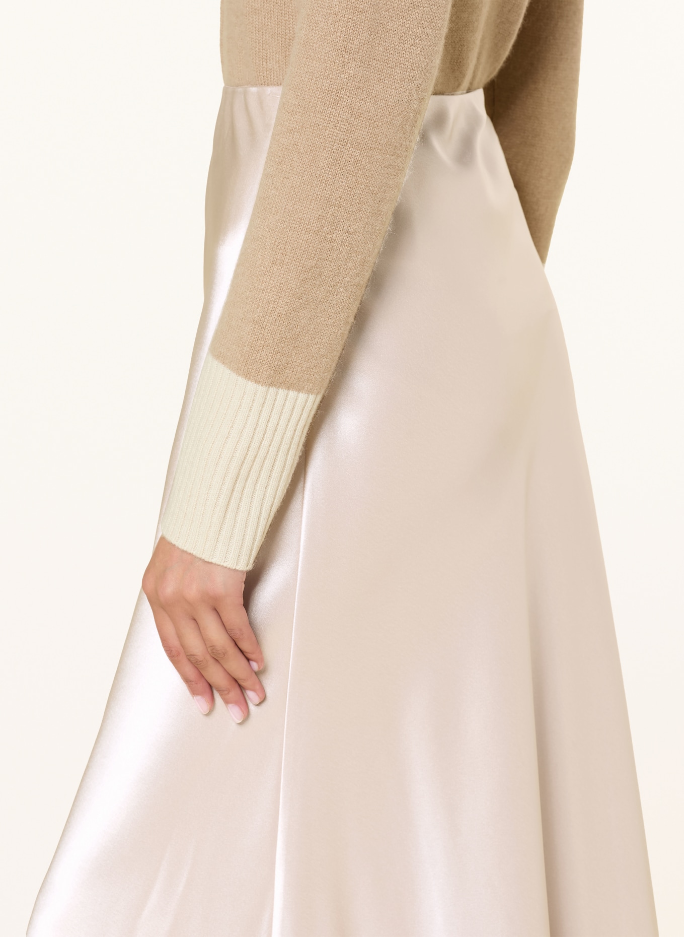 HERZENS satin skirt: LIGHT BROWN