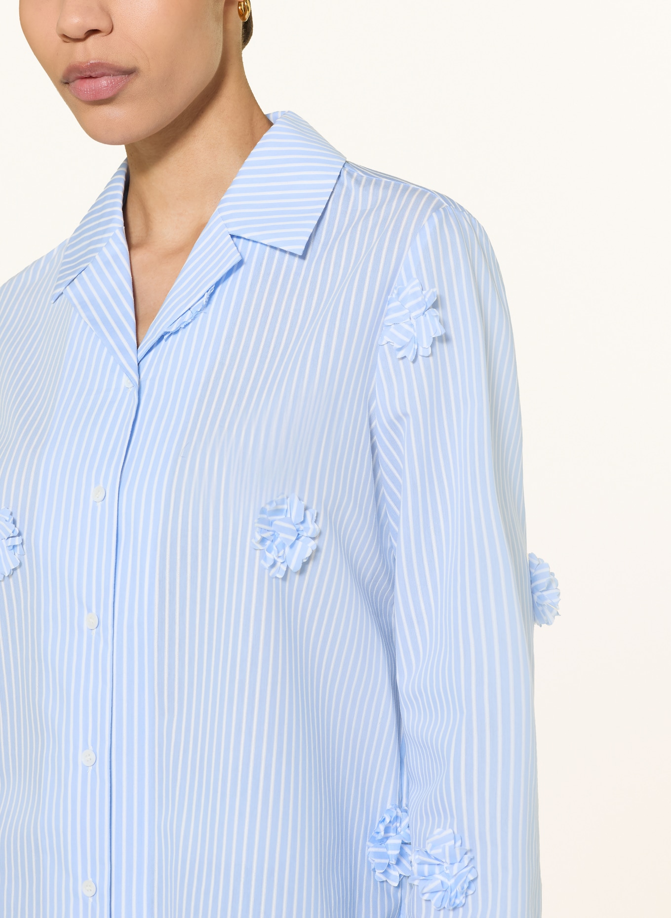 HERZENS blouse: LIGHT BLUE / WHITE