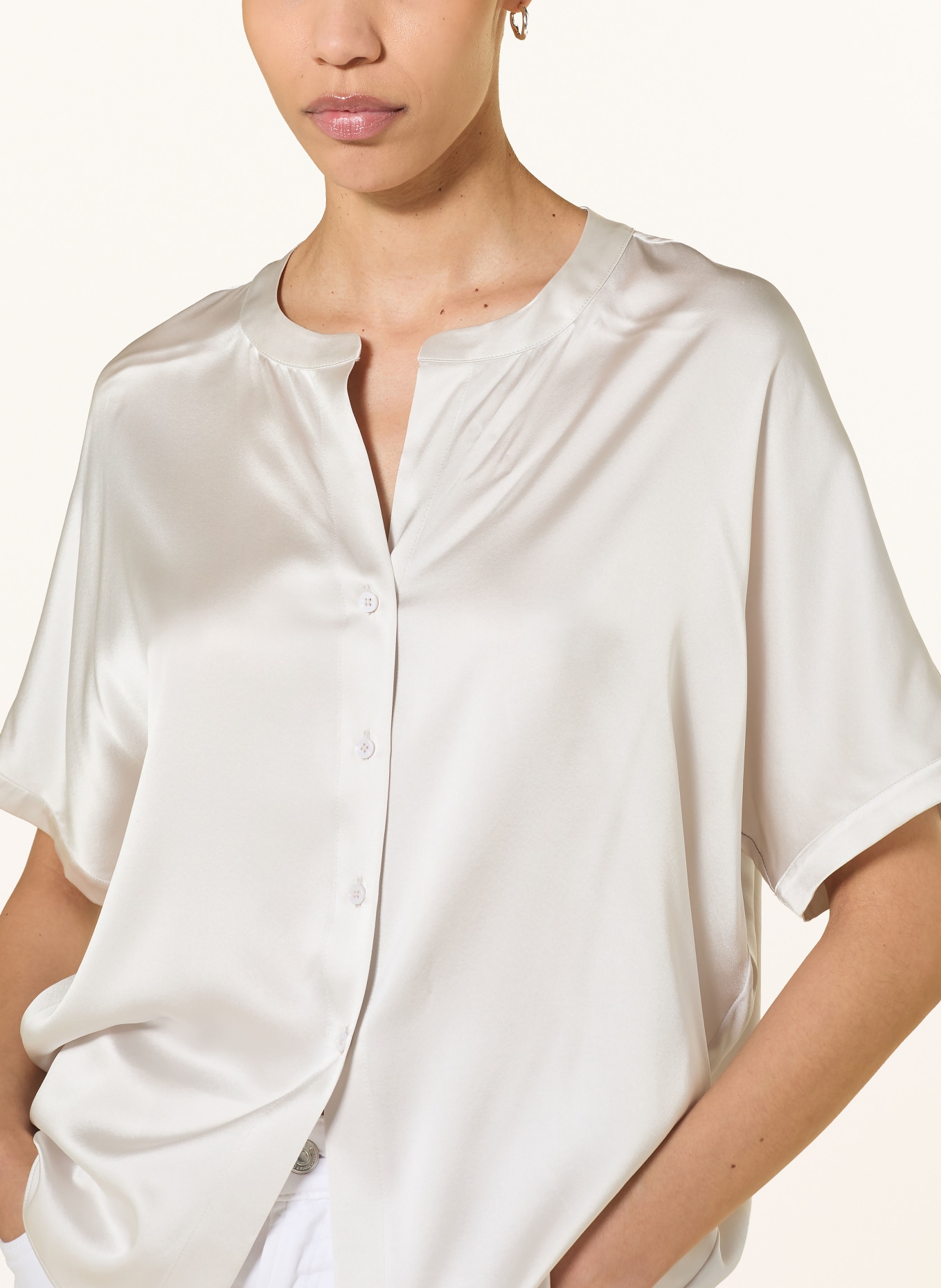 HERZENS Chemisier en satin de soie: ARGENT