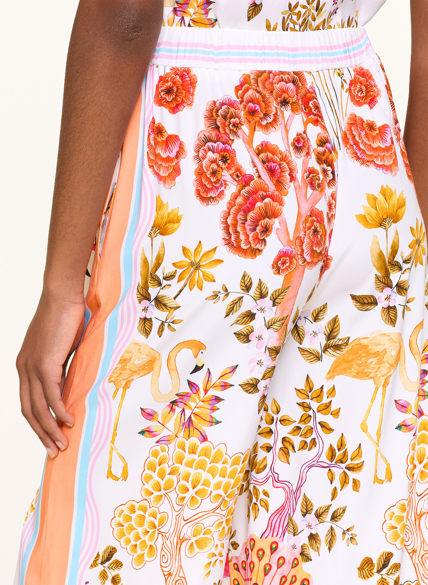 HERZENS Marlenehose aus Seide: ROT / LILA / WEISS