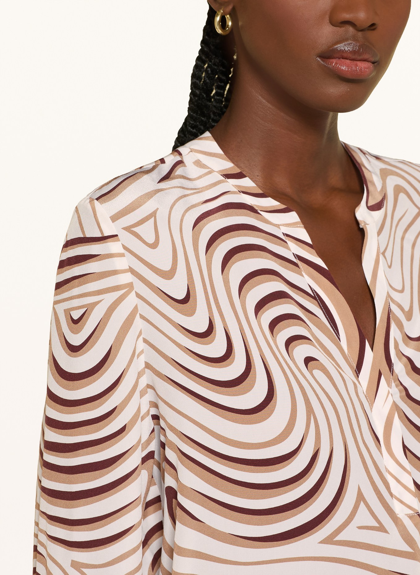 HERZENS Hedvábná halenka: BÍLÁ / SVĚTLE HNĚDÁ / TMAVĚ ČERVENÁ