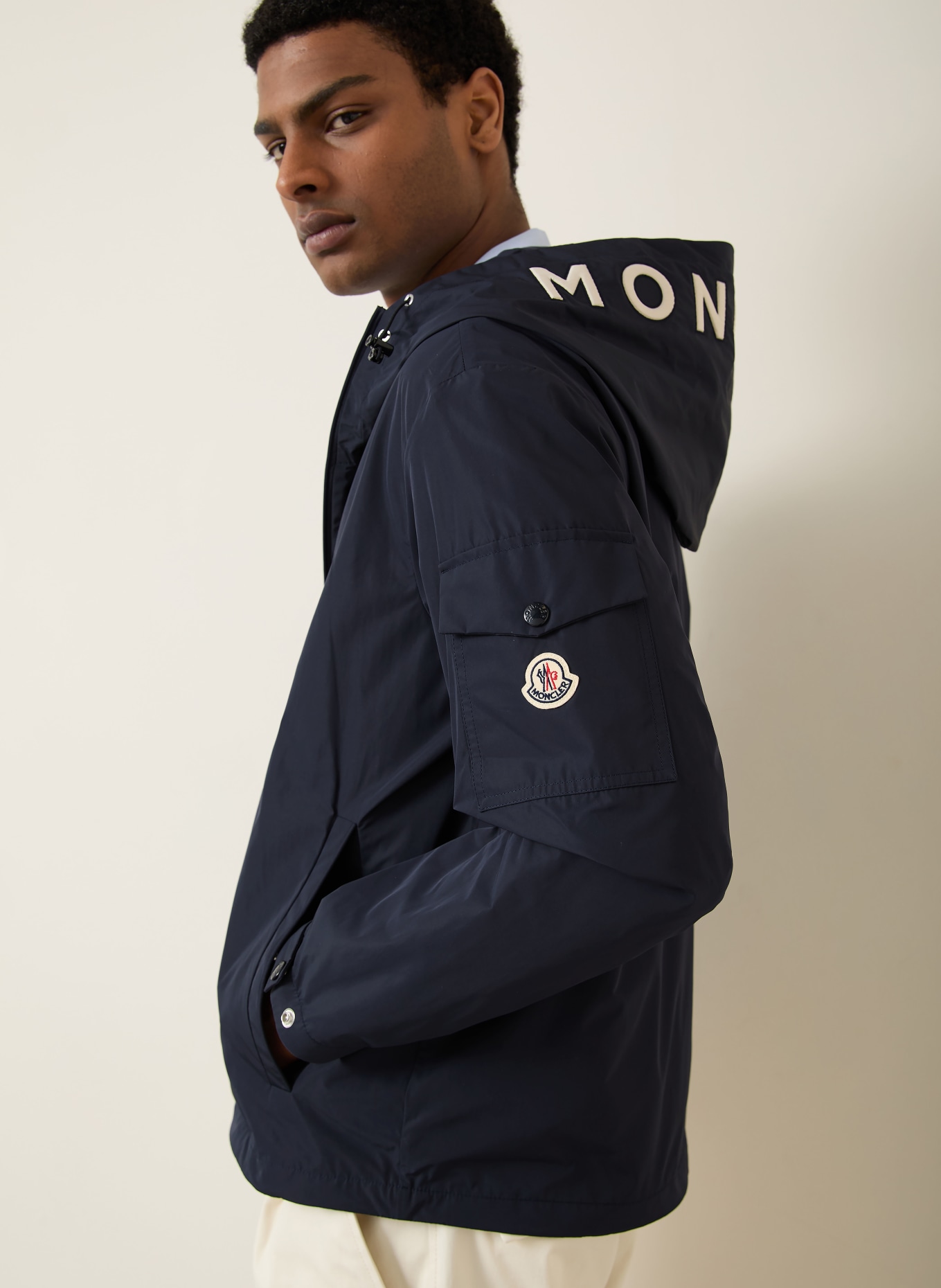 MONCLER Veste SASSIERE: BLEU FONCÉ