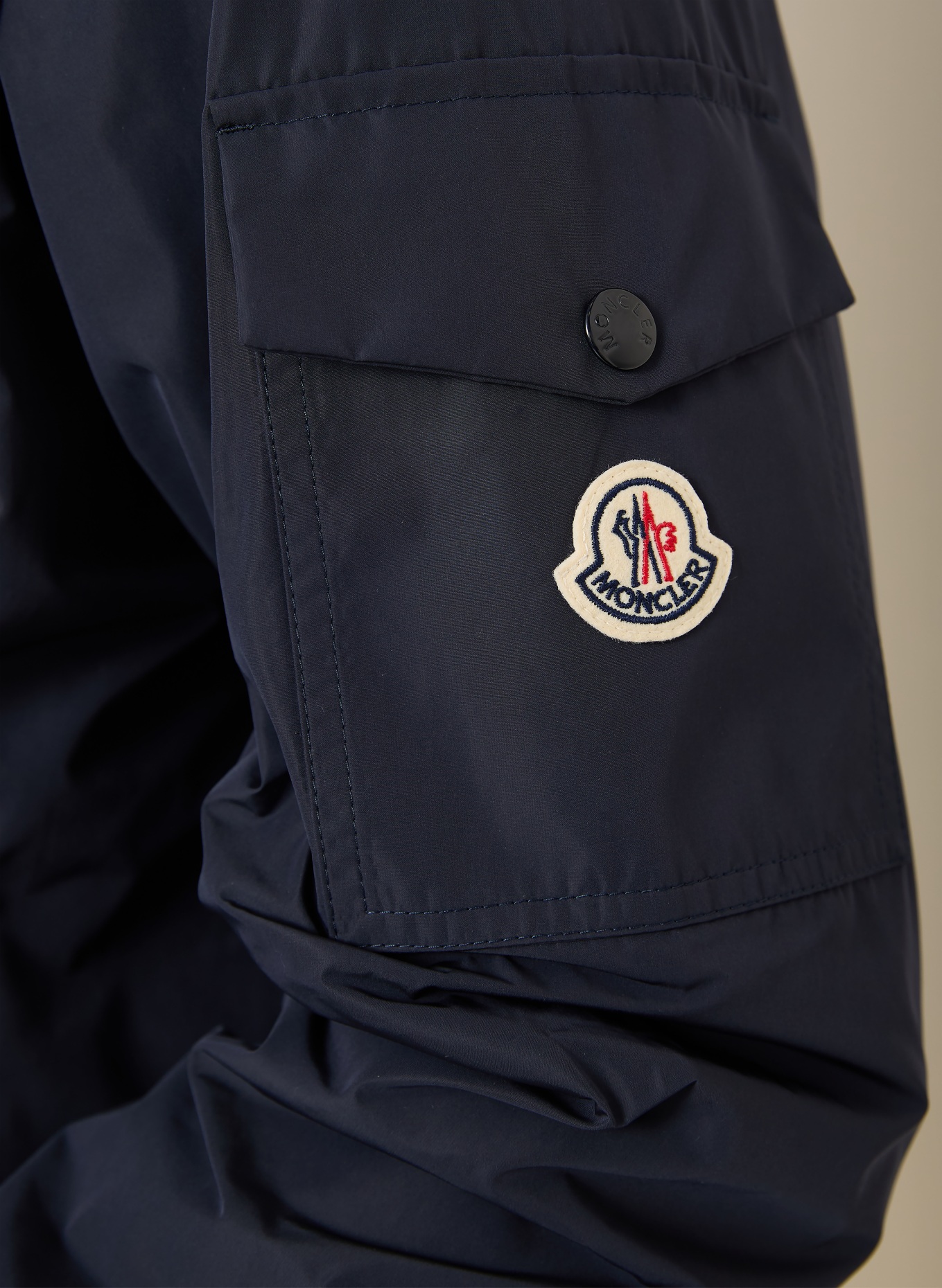 MONCLER Veste SASSIERE: BLEU FONCÉ