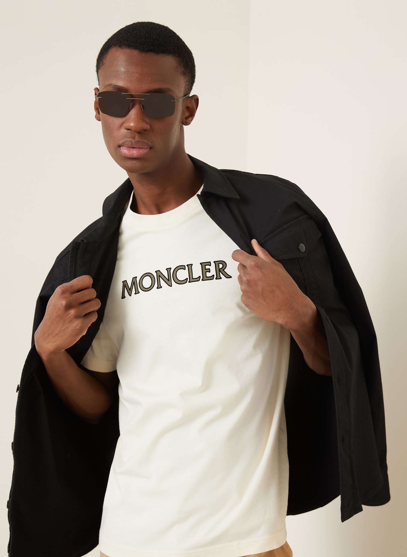 MONCLER T-Shirt: CREME