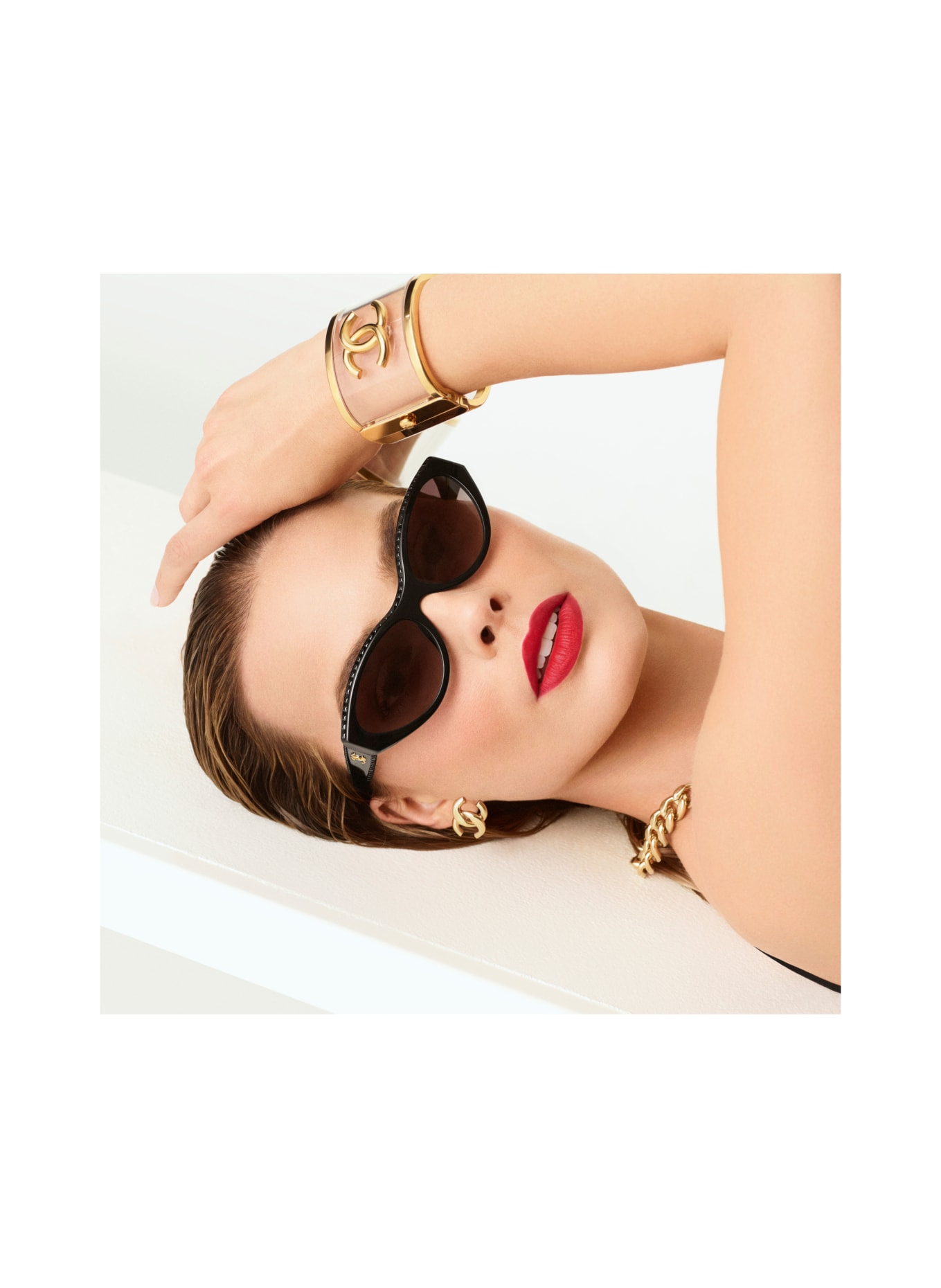 CHANEL ROUGE ALLURE VELVET: 56 ROUGE CHARNEL