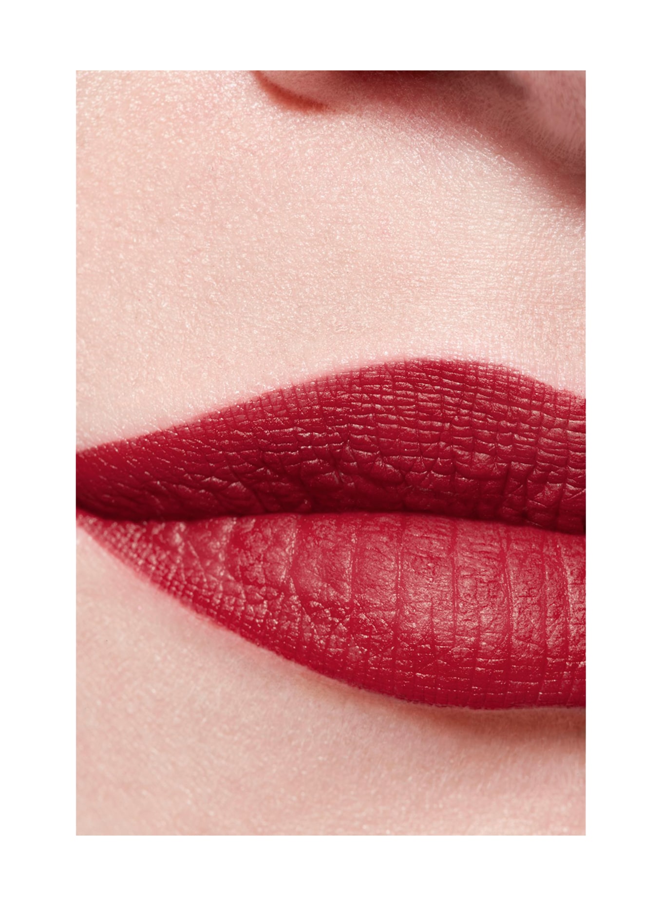 CHANEL ROUGE ALLURE VELVET: 58 ROUGE VIE