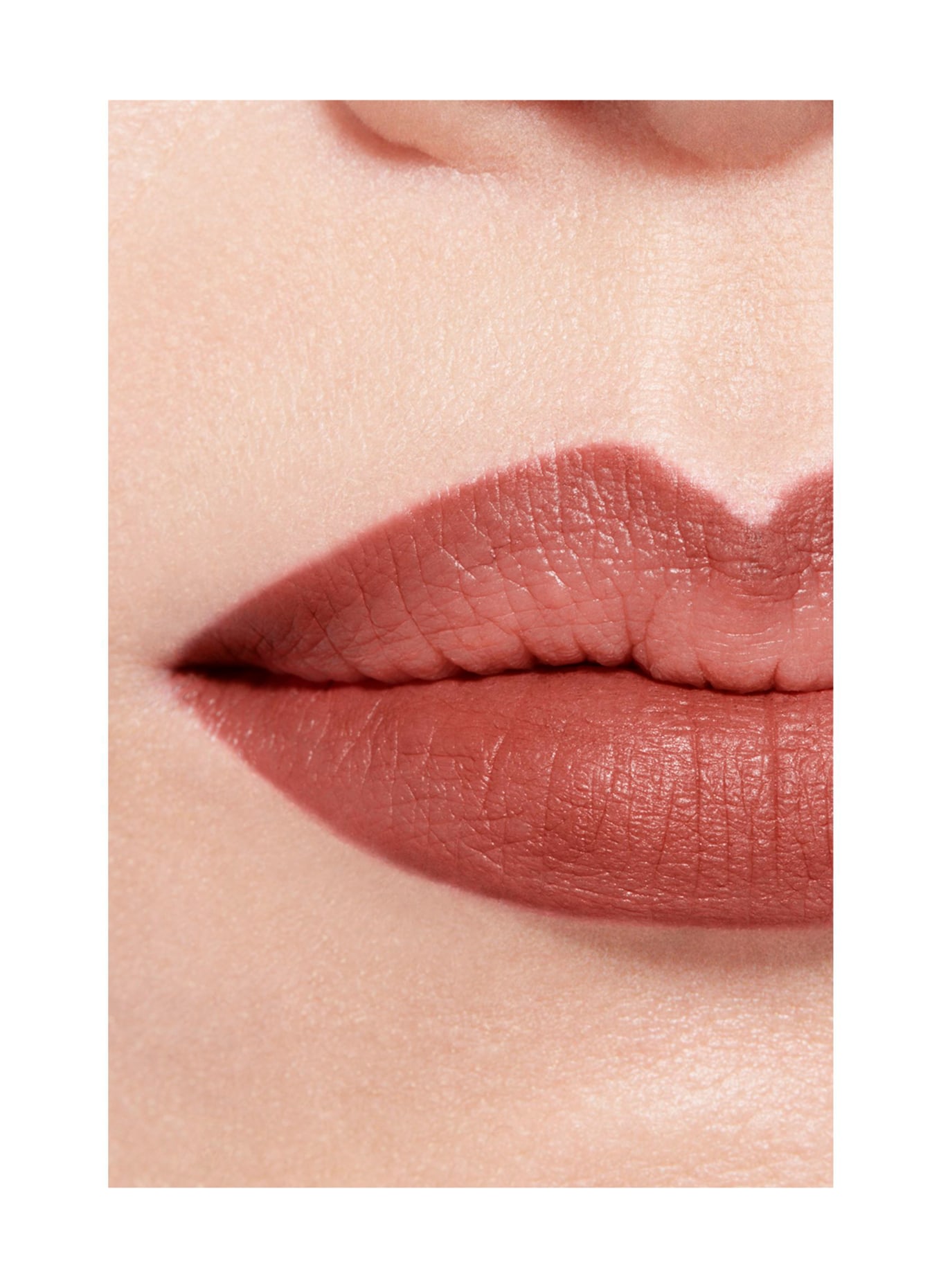 CHANEL LE CRAYON À LÈVRES: 214 BEIGE FAUVE