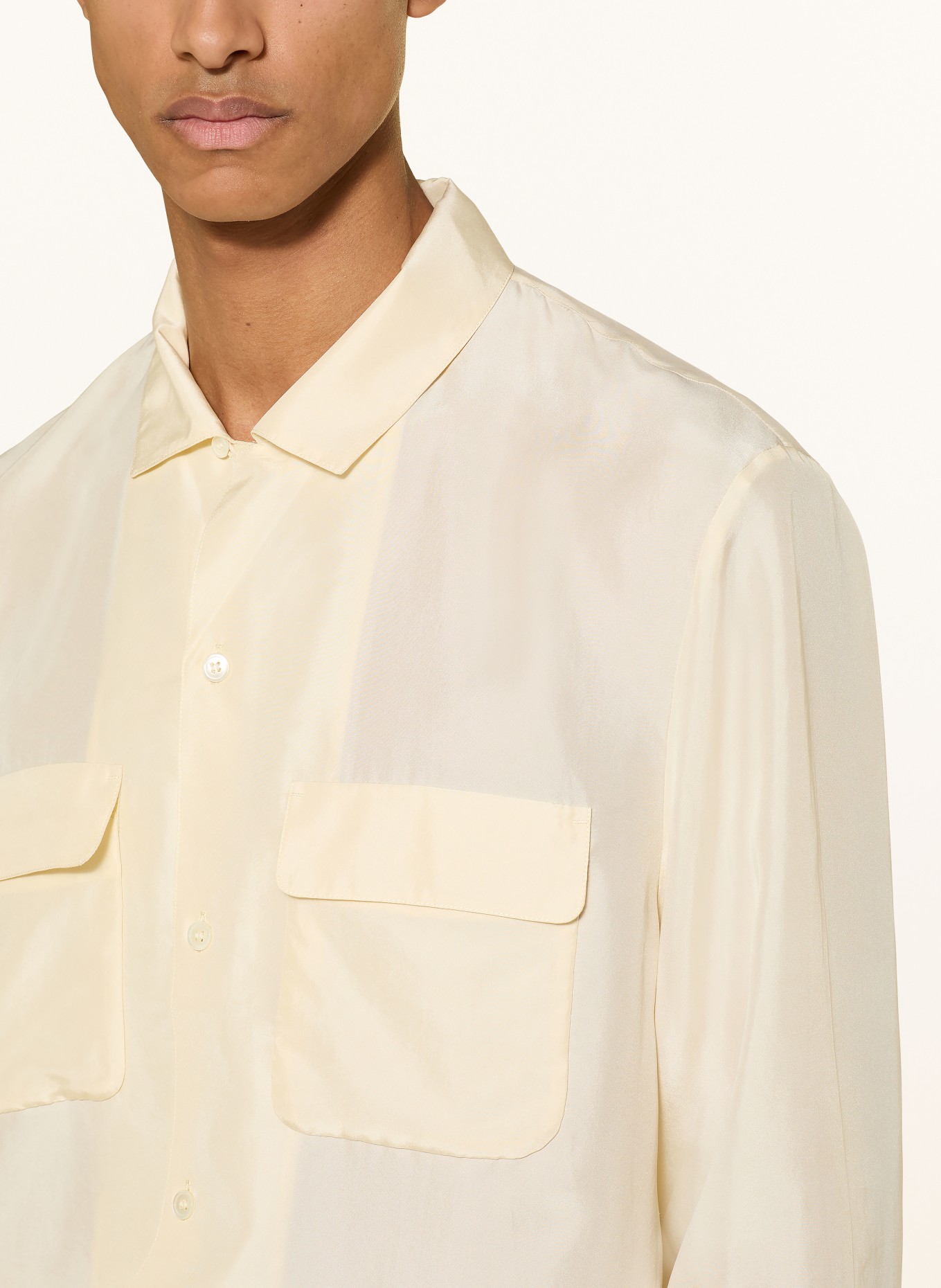 COS Chemise Resort Comfort Fit en soie: ÉCRU