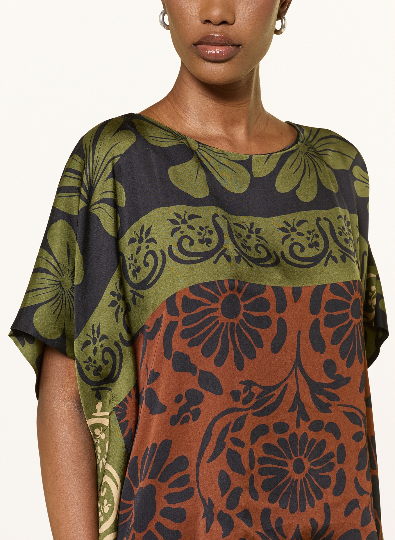 LUISA CERANO Satin blouse: GREEN / DARK RED / DARK BLUE