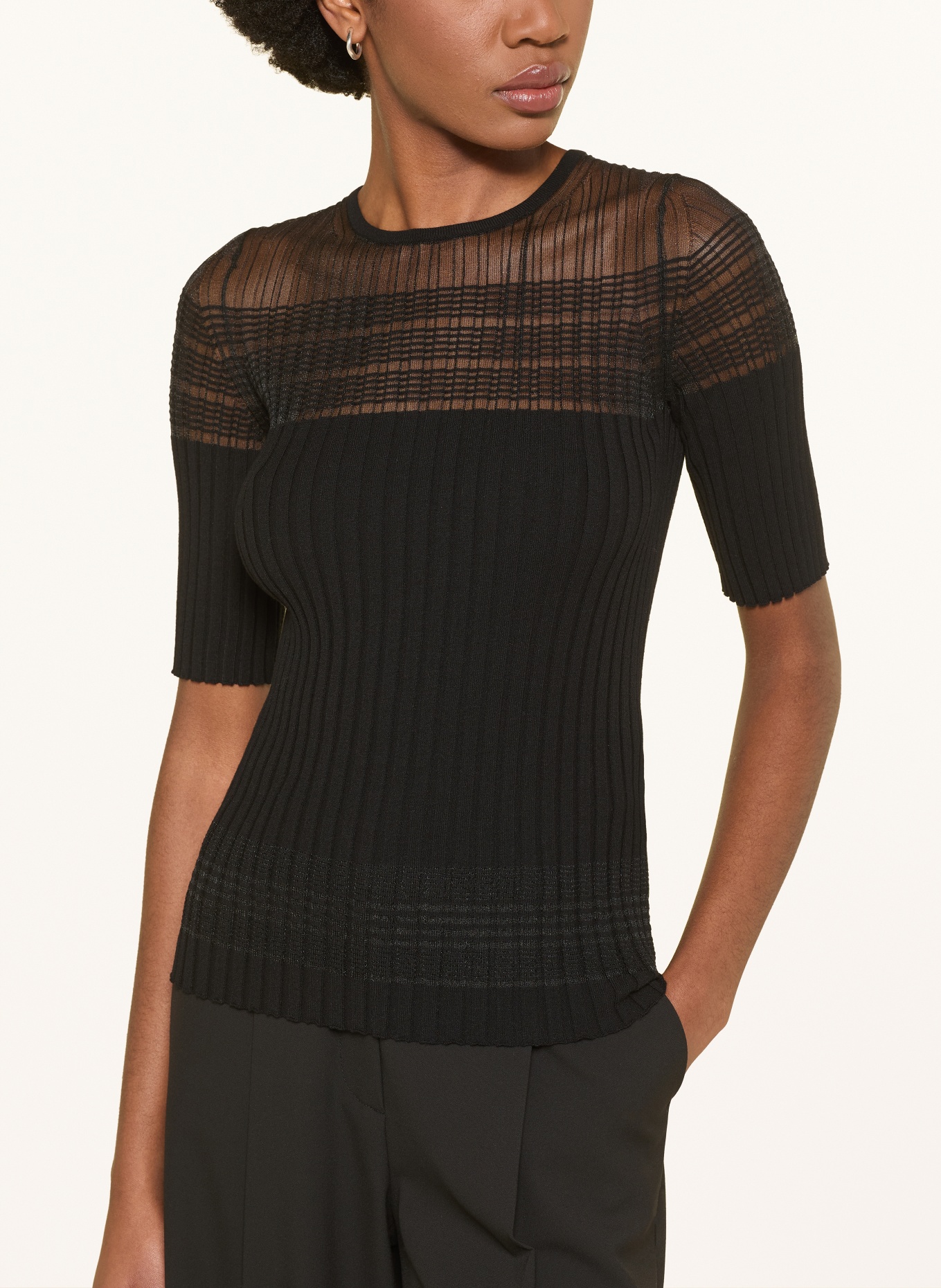 LUISA CERANO T-shirt: ZWART